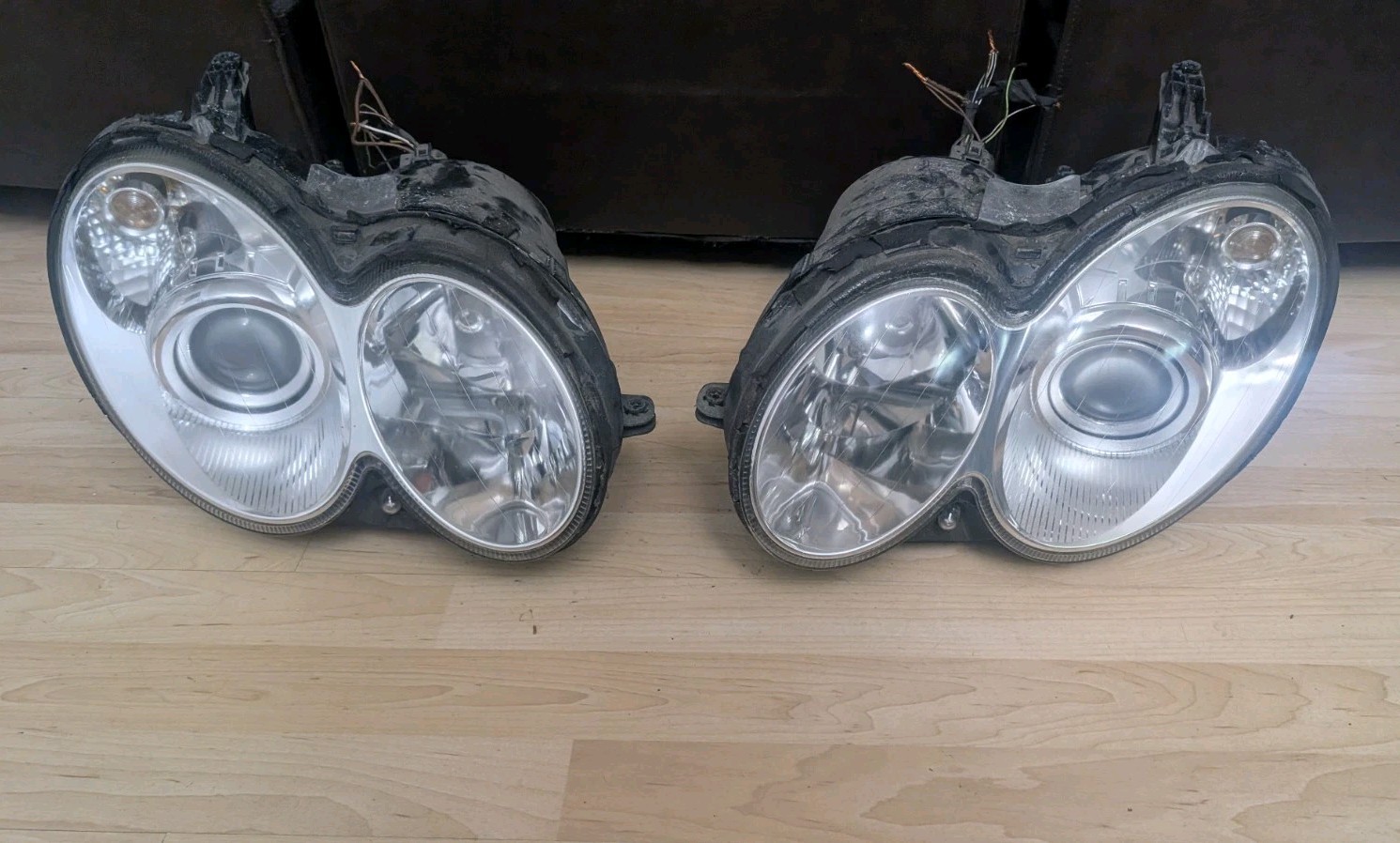 2006-2009 Mercedes Clk350 Clk550 Headlight Hid Xenon Driver & Passenger Side 2006-2009 Mercedes Clk350 Clk550 Headlight Hid Xenon Driver & Passenger Side