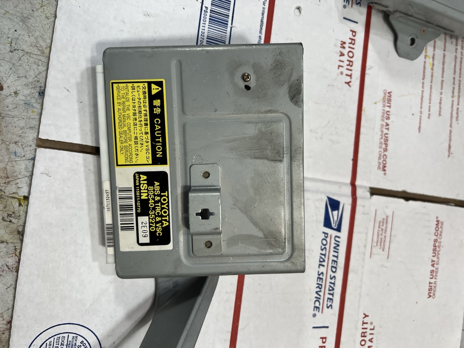 Toyota 4Runner Brake ABS TRC VSC Control Module 2001-2002 OEM 89540-35260 35270 Toyota 4Runner Brake ABS TRC VSC Control Module 2001-2002 OEM 89540-35260 35270