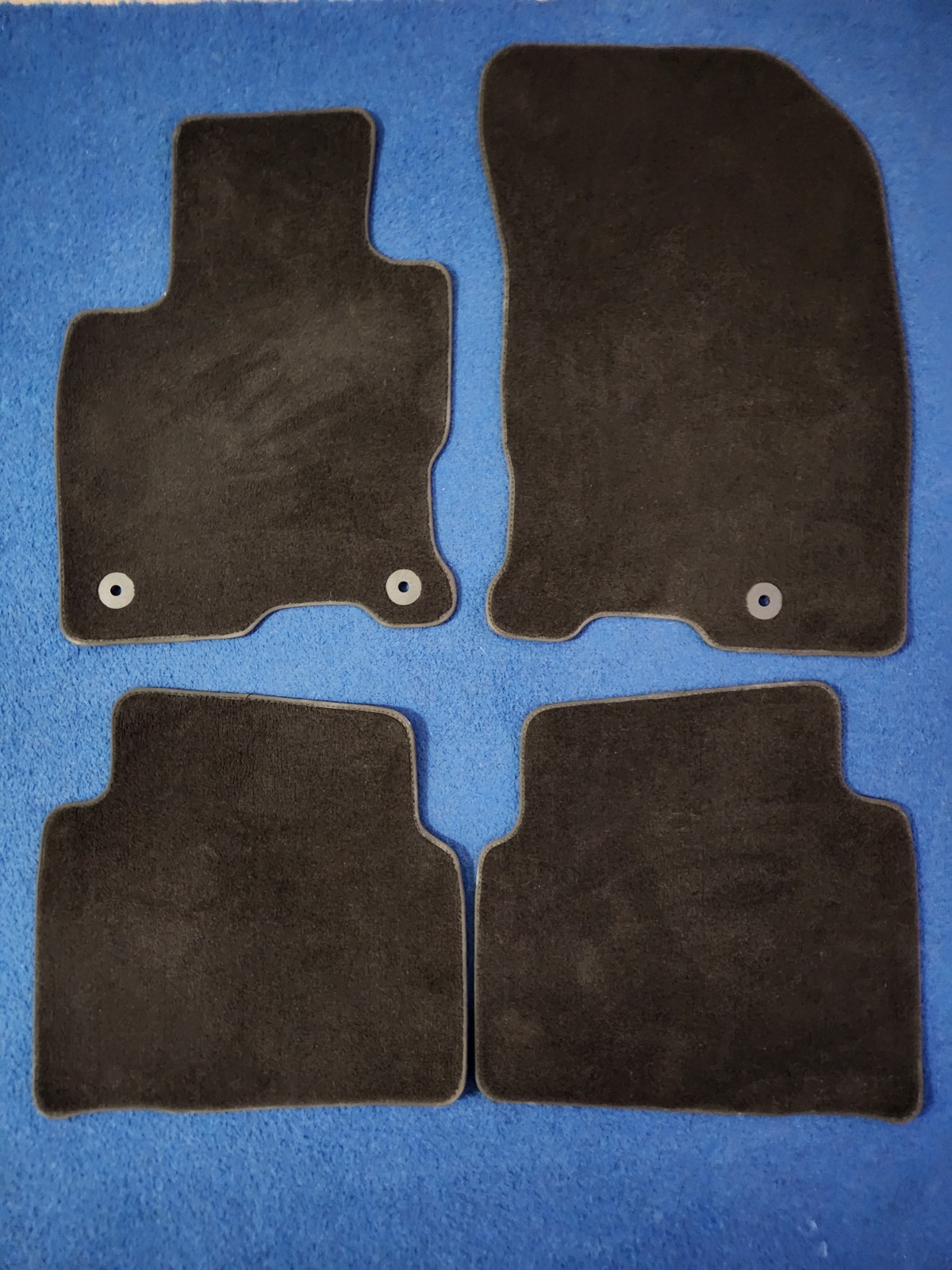 2020–2025 Lincoln Corsair Floor Mats Carpet OEM 2022 2023 2024 2020–2025 Lincoln Corsair Floor Mats Carpet OEM 2022 2023 2024