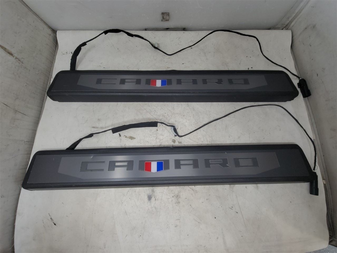 2016-2024 CAMARO SS LIGHTED DOOR SILL TRIM SCUFF PLATES PAIR 16-24