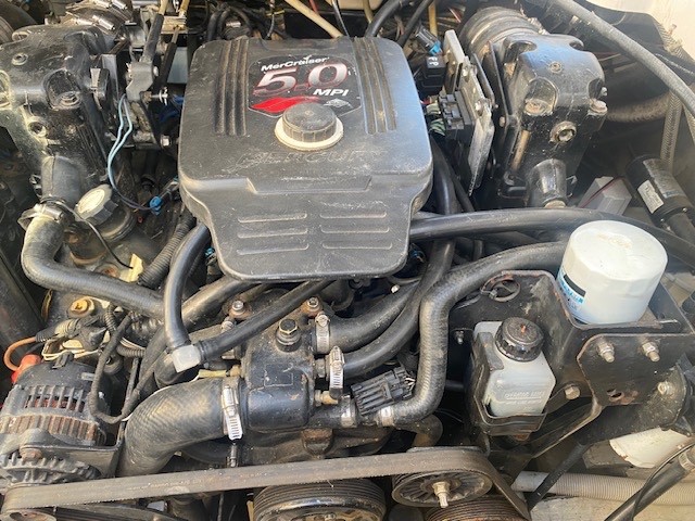 Mercruiser 5.0L MPI Marine Gasoline Boat Engine 5.0L V8  150 HOURS