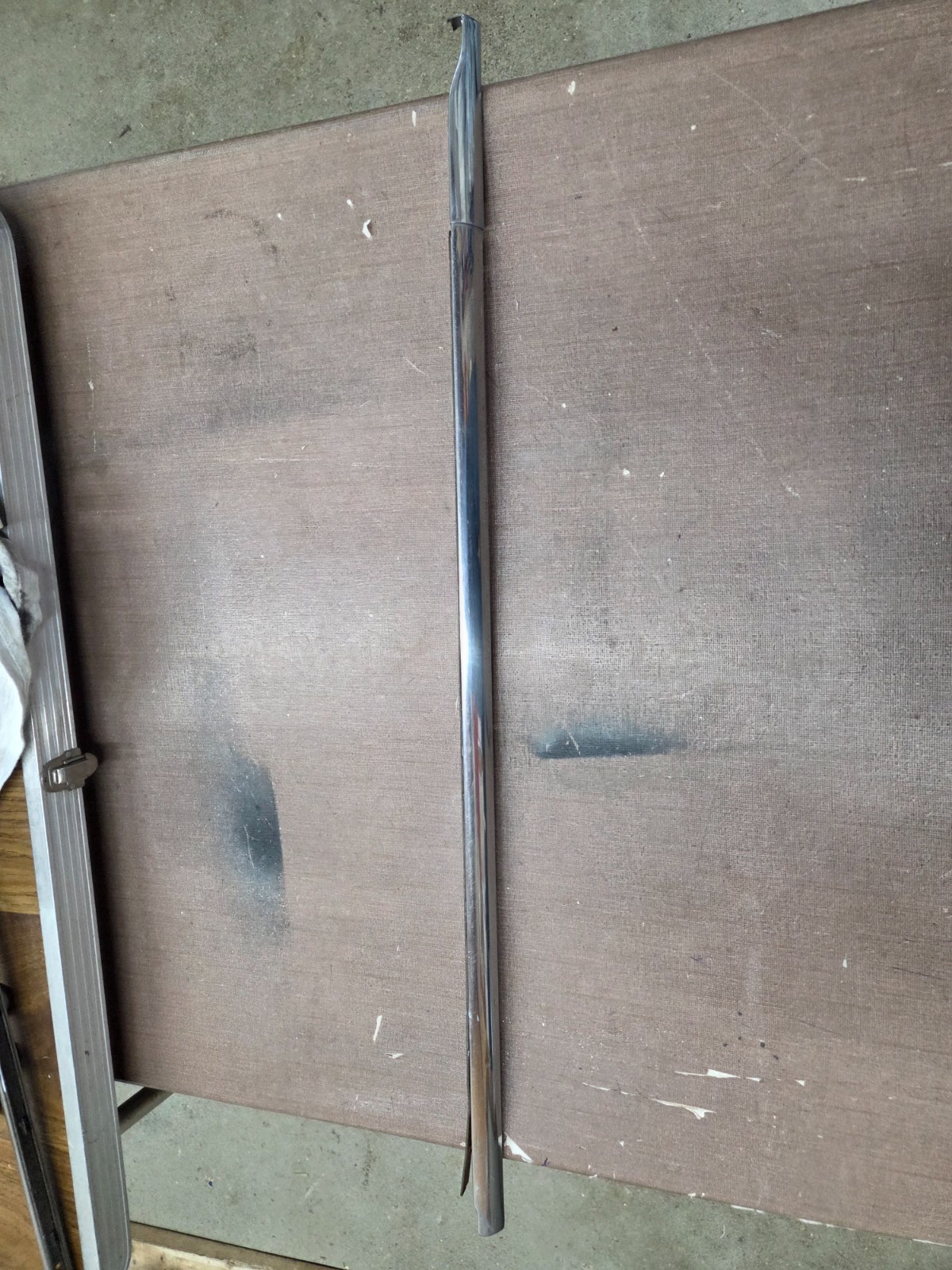 Original 1959 Buick Electra Lesabre Invicta 2 Door RH Door Upper Peak Belt Mldg Original 1959 Buick Electra Lesabre Invicta 2 Door RH Door Upper Peak Belt Mldg
