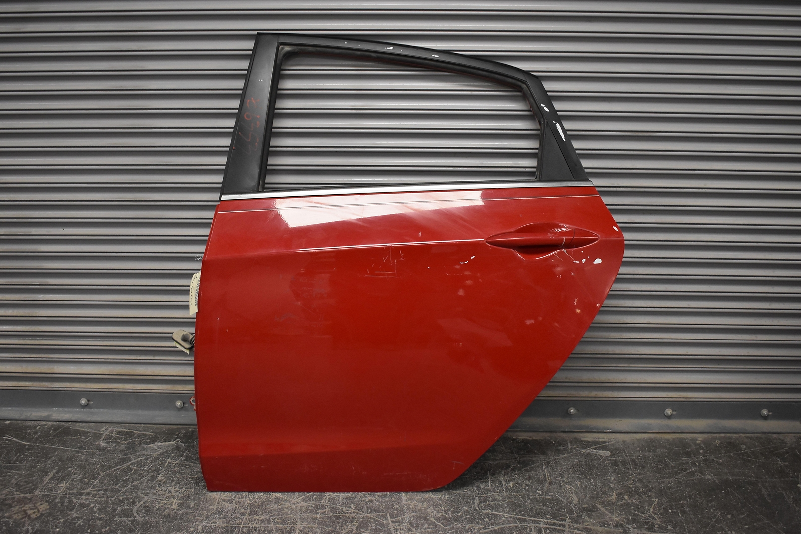 *SCRATCH 2013 - 2017 Hyundai Elantra Driver LH Tropic Red Rear Power Door Shell