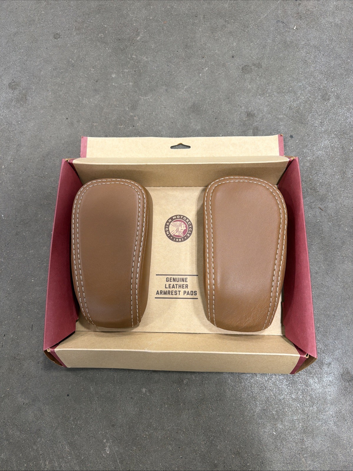 INDIAN PASSENGER ARMREST PAD ROADMASTER CHIEFTAIN TAN 2880041-05  S26A6