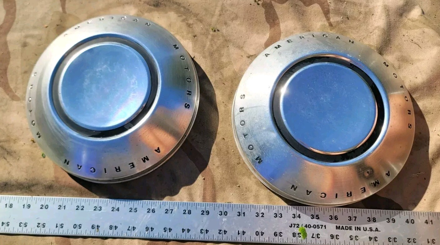 (2) 1973 - 1976 American Motors AMC Hornet Gremlin Matador Dog Dish Hubcap 10” (2) 1973 - 1976 American Motors AMC Hornet Gremlin Matador Dog Dish Hubcap 10”