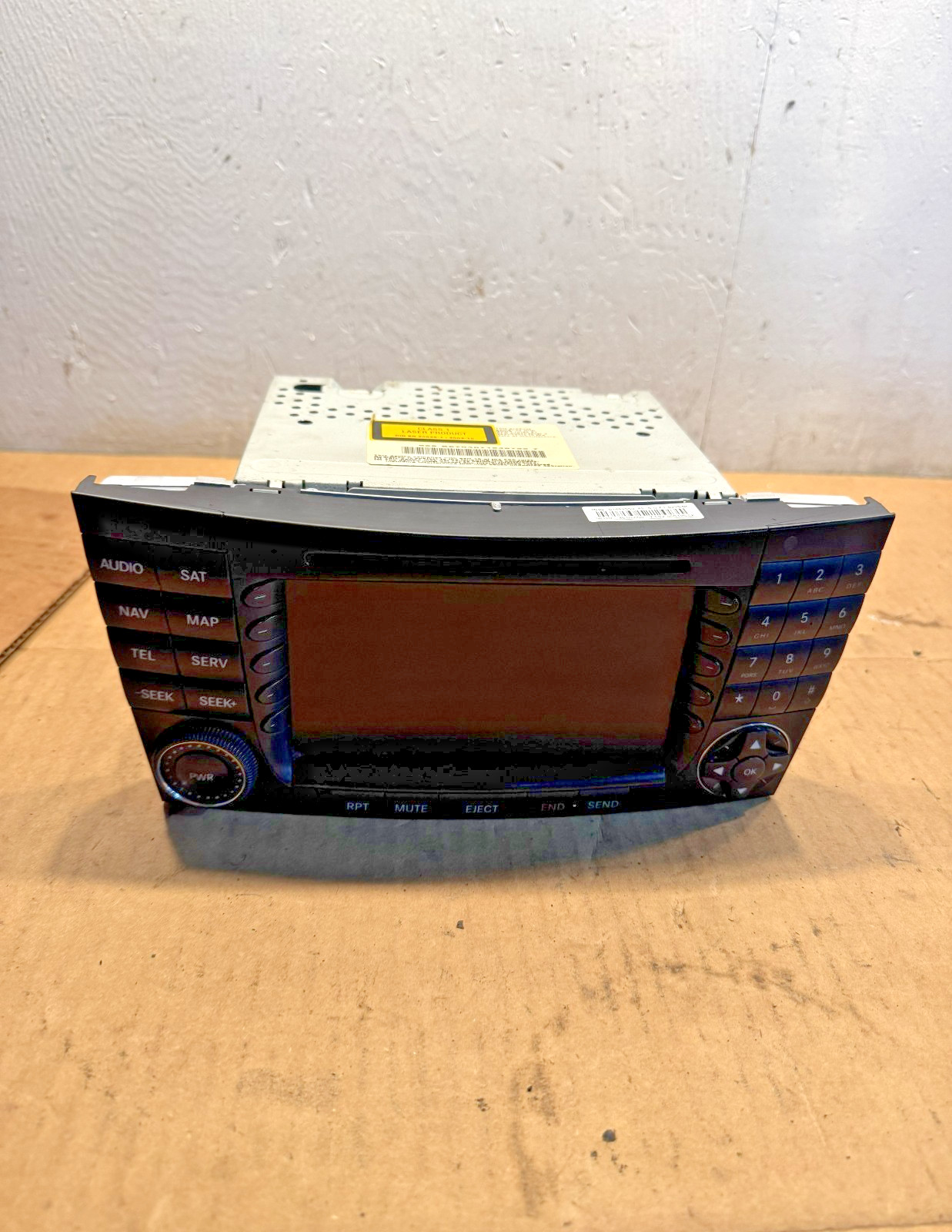 2008 Mercedes W219 CLS500 CLS550 Assembly Command Head Navigation Radio CD OEM 2008 Mercedes W219 CLS500 CLS550 Assembly Command Head Navigation Radio CD OEM