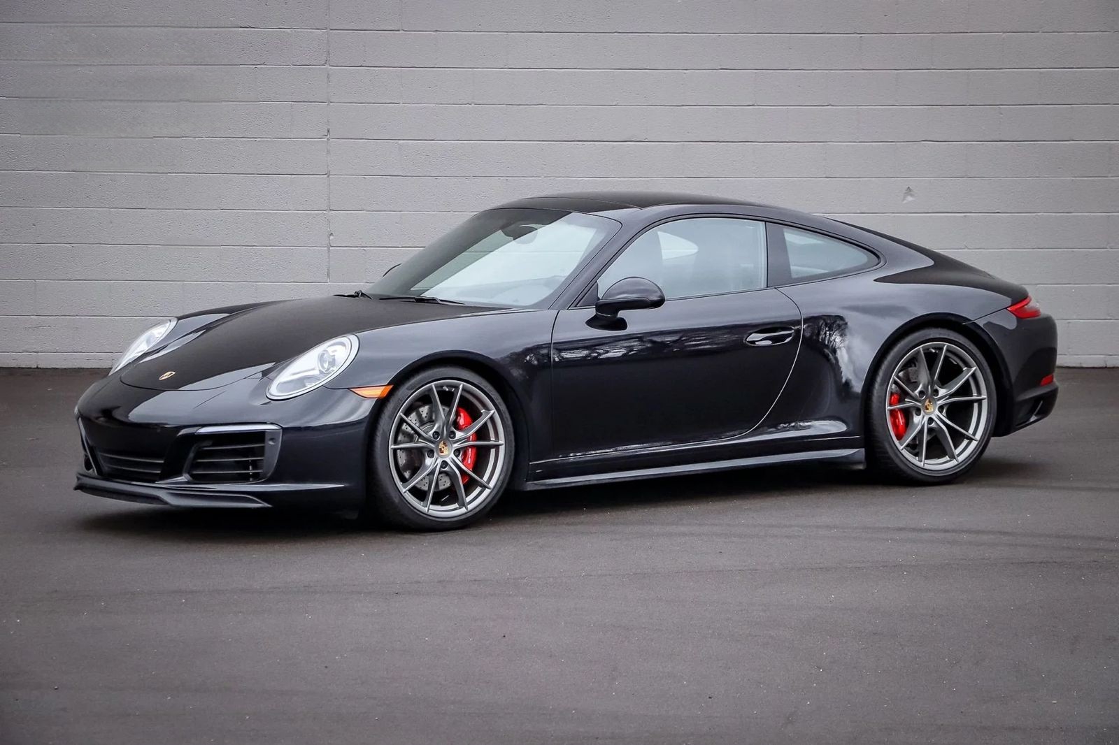 OEM Porsche 911 991.2 ( NB) 20” Carrera Wheels 8.5 ET49 / 11.5 ET76 Set of 4 OEM Porsche 911 991.2 ( NB) 20” Carrera Wheels 8.5 ET49 / 11.5 ET76 Set of 4