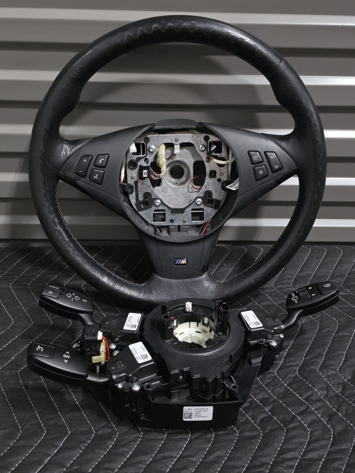 2006-2010 BMW E60 E63 E64 M5 M6 Heated Steering Wheel Retrofit Kit OEM 2006-2010 BMW E60 E63 E64 M5 M6 Heated Steering Wheel Retrofit Kit OEM