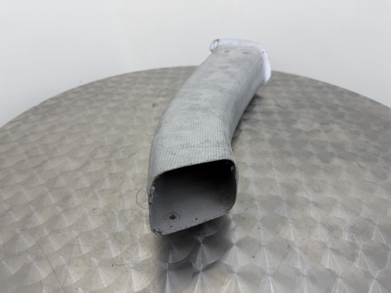 Ferrari F40 OEM Engine Conveyor 62731700 Tube Ferrari F40 OEM Engine Conveyor 62731700 Tube