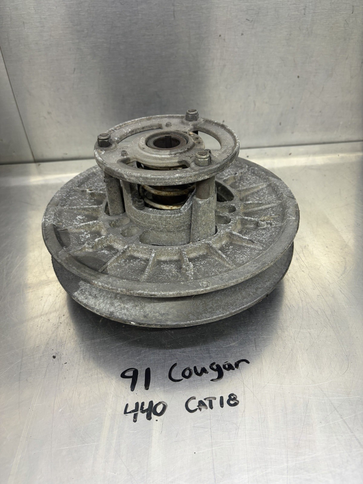 1991 1992 1993 Arctic Cat Cougar 440 OEM Secondary Belt Drive Clutch Assembly 1991 1992 1993 Arctic Cat Cougar 440 OEM Secondary Belt Drive Clutch Assembly