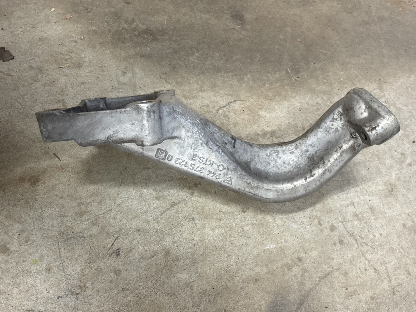 83-91 Porsche 944 2.5L Engine Block Motor Mount Bracket Set Left & Right OEM