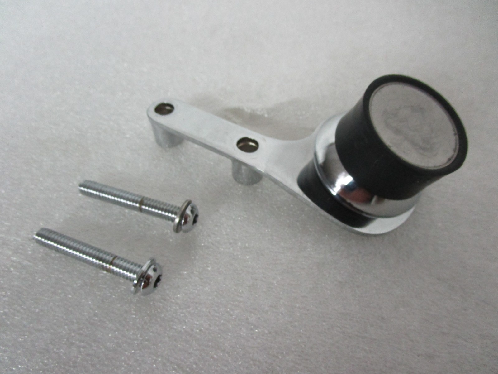 Klock Werks iOmounts RIGHT SIDE Perch Magnetic Phone Mount for Harley Davidson