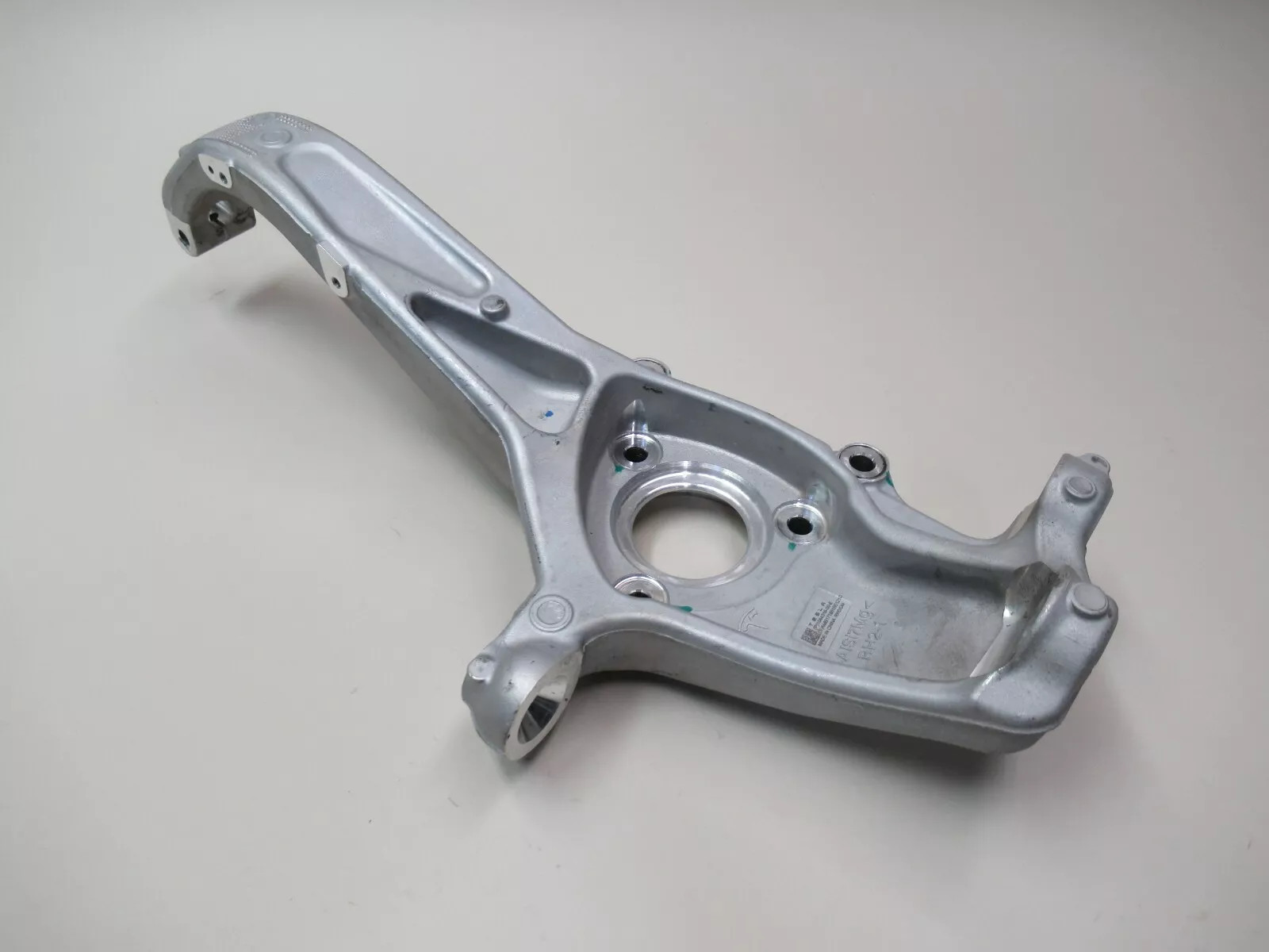 2025 Tesla Model 3 Highland Front Right Knuckle 1344316-00-E