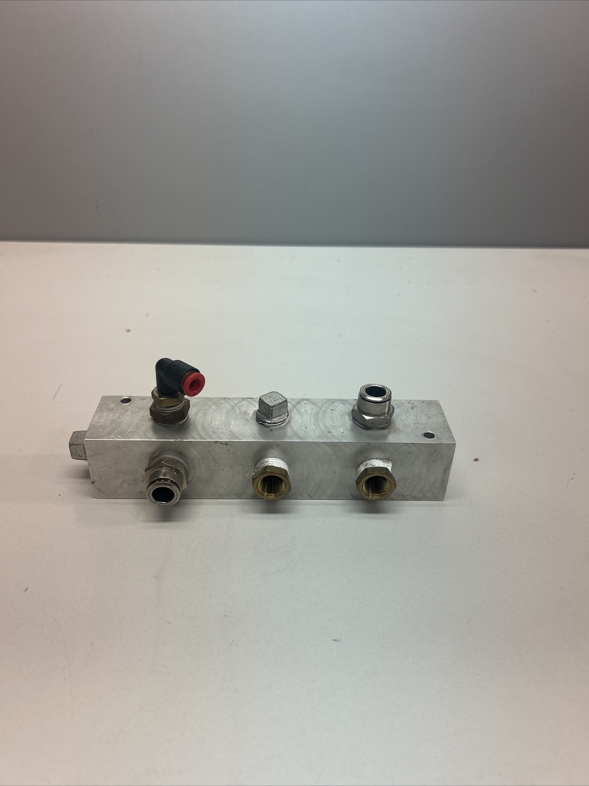 Piper Hydraulic Manifold Piper Hydraulic Manifold
