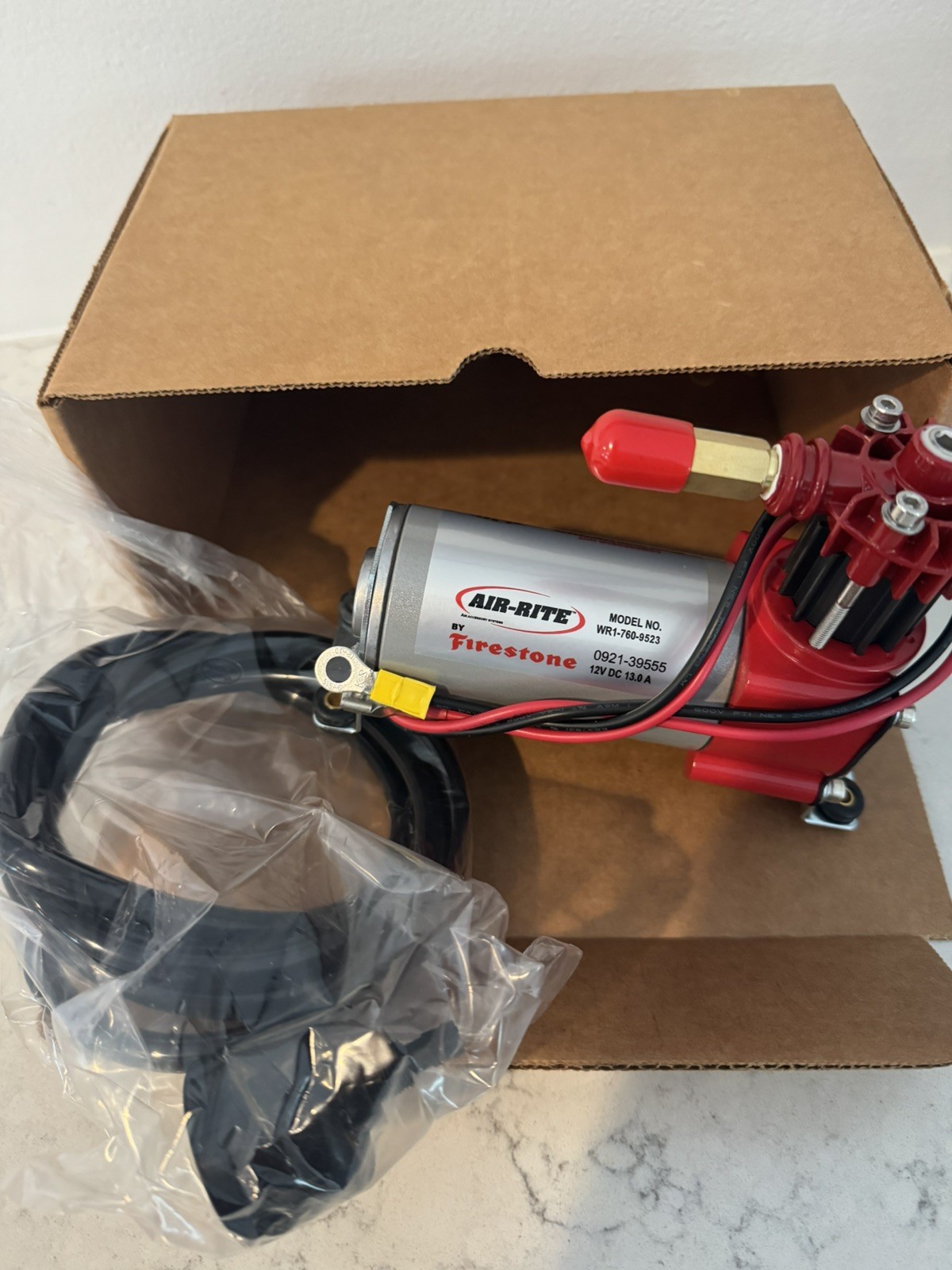 Firestone 9523 Air Command LD Air Compressor - W (WR17609523) Firestone 9523 Air Command LD Air Compressor - W (WR17609523)