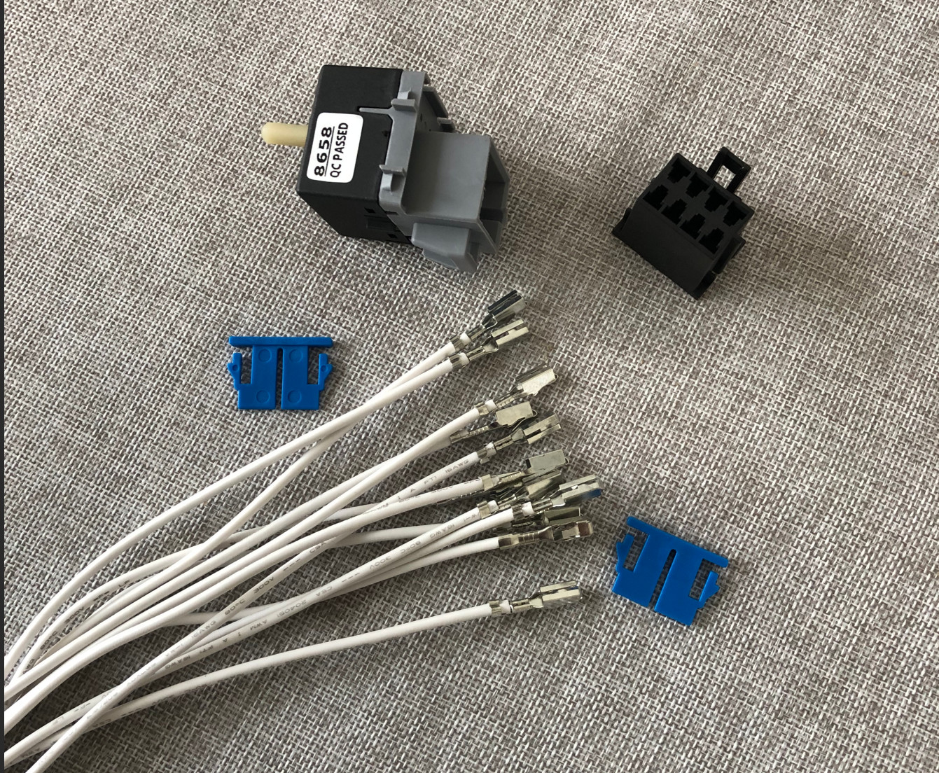 FOR PETERBILT BLOWER SWITCH AND PIGTAIL CONNECTOR q21-6012 q21-6008 q21-6119 FOR PETERBILT BLOWER SWITCH AND PIGTAIL CONNECTOR q21-6012 q21-6008 q21-6119