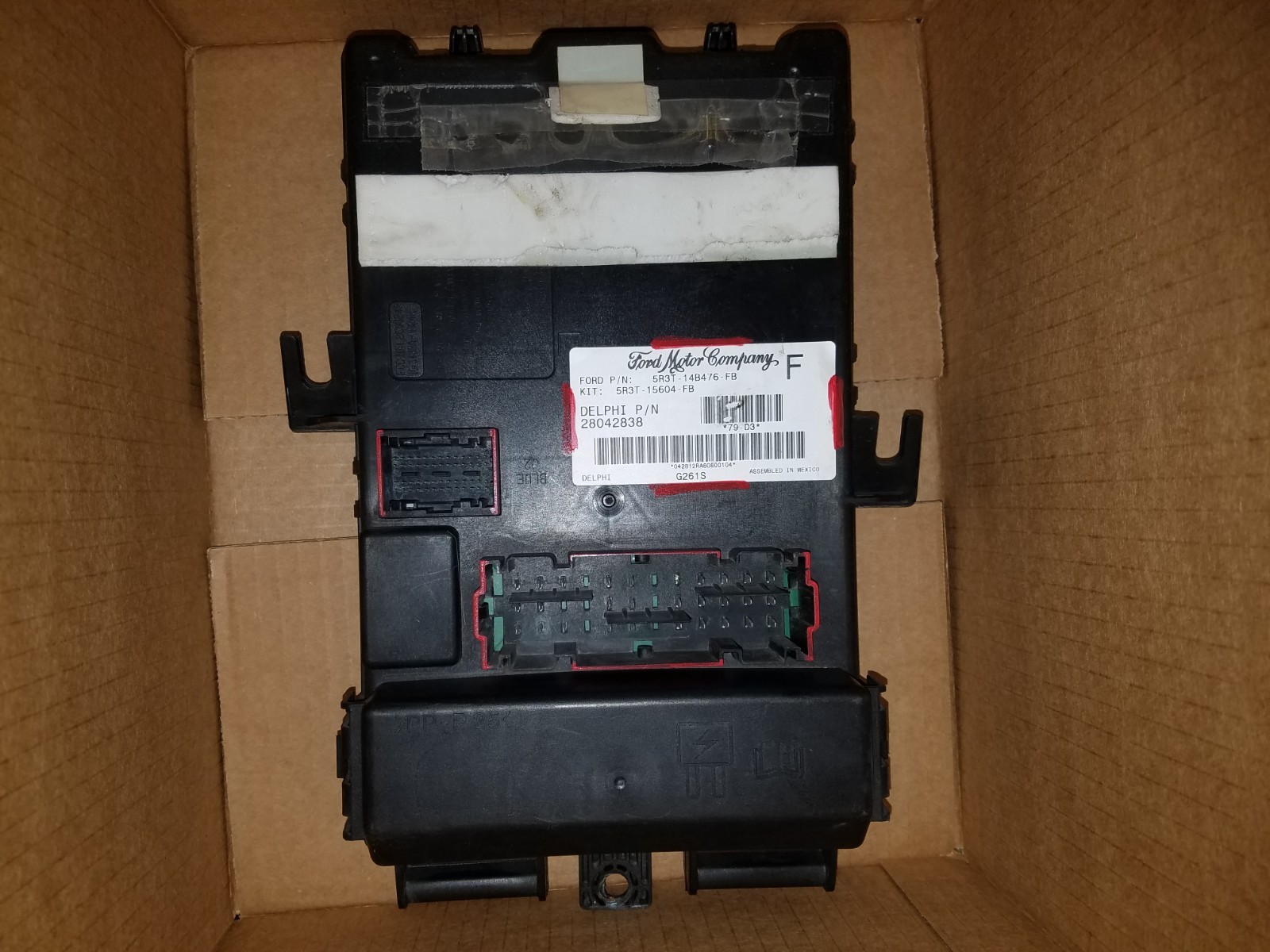 2005 2006 FORD MUSTANG BCM BODY CONTROL MODULE COMPUTER UNIT 5R3T-14B476-FB