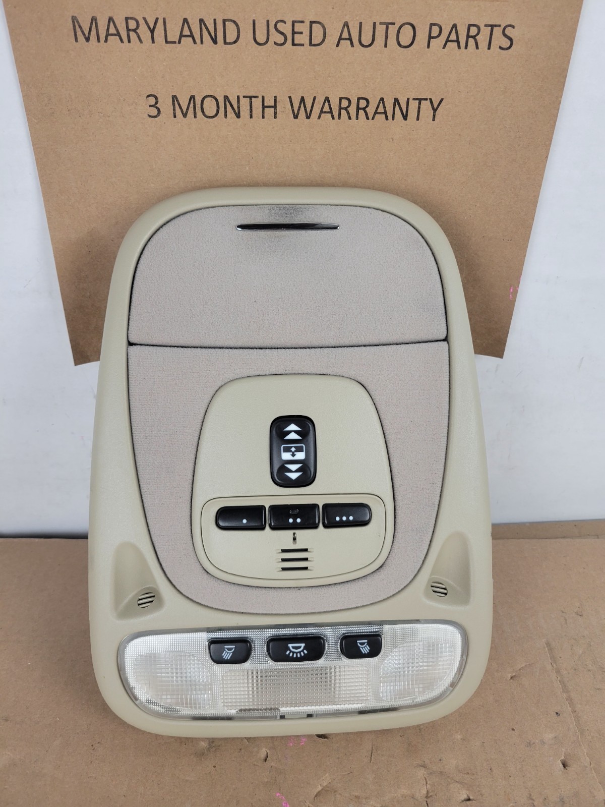 2004-2009 Jaguar XJ8 XJR Vanden Plas TAN Front Center Console Overhead Console A 2004-2009 Jaguar XJ8 XJR Vanden Plas TAN Front Center Console Overhead Console A