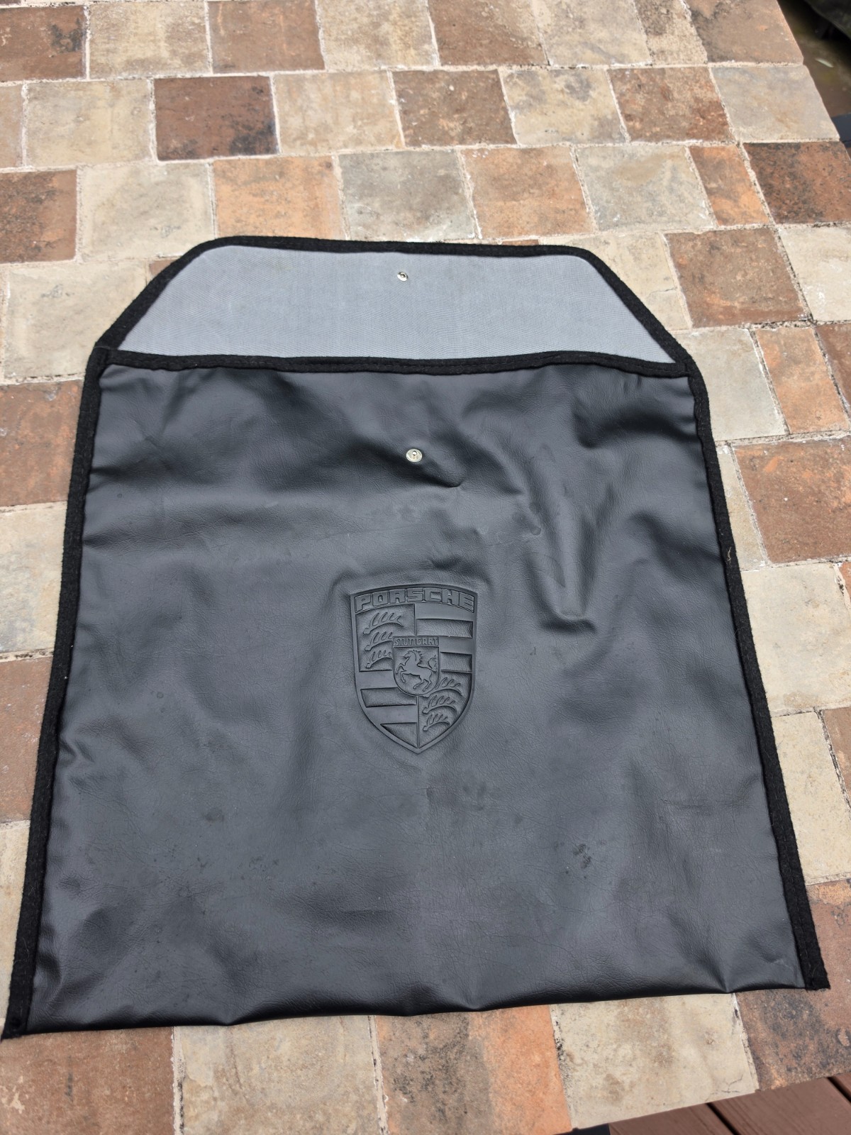 Porsche 924/944 sunroof/storage pouch (black, new) Porsche 924/944 sunroof/storage pouch (black, new)