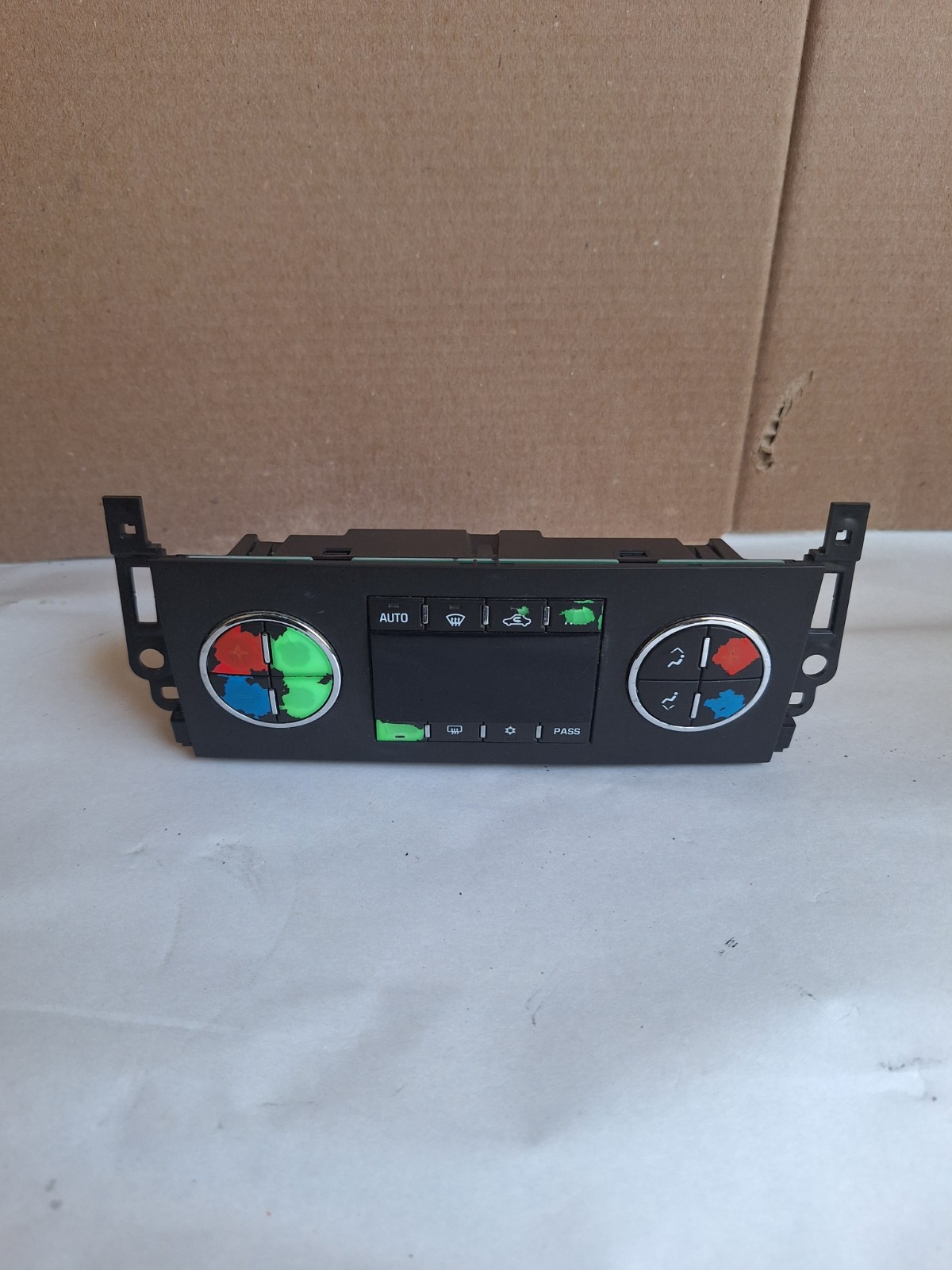 2007-2011 Chevy Yukon Suburban Tahoe Avalanche Ac Climate Control Temperature. 2007-2011 Chevy Yukon Suburban Tahoe Avalanche Ac Climate Control Temperature.