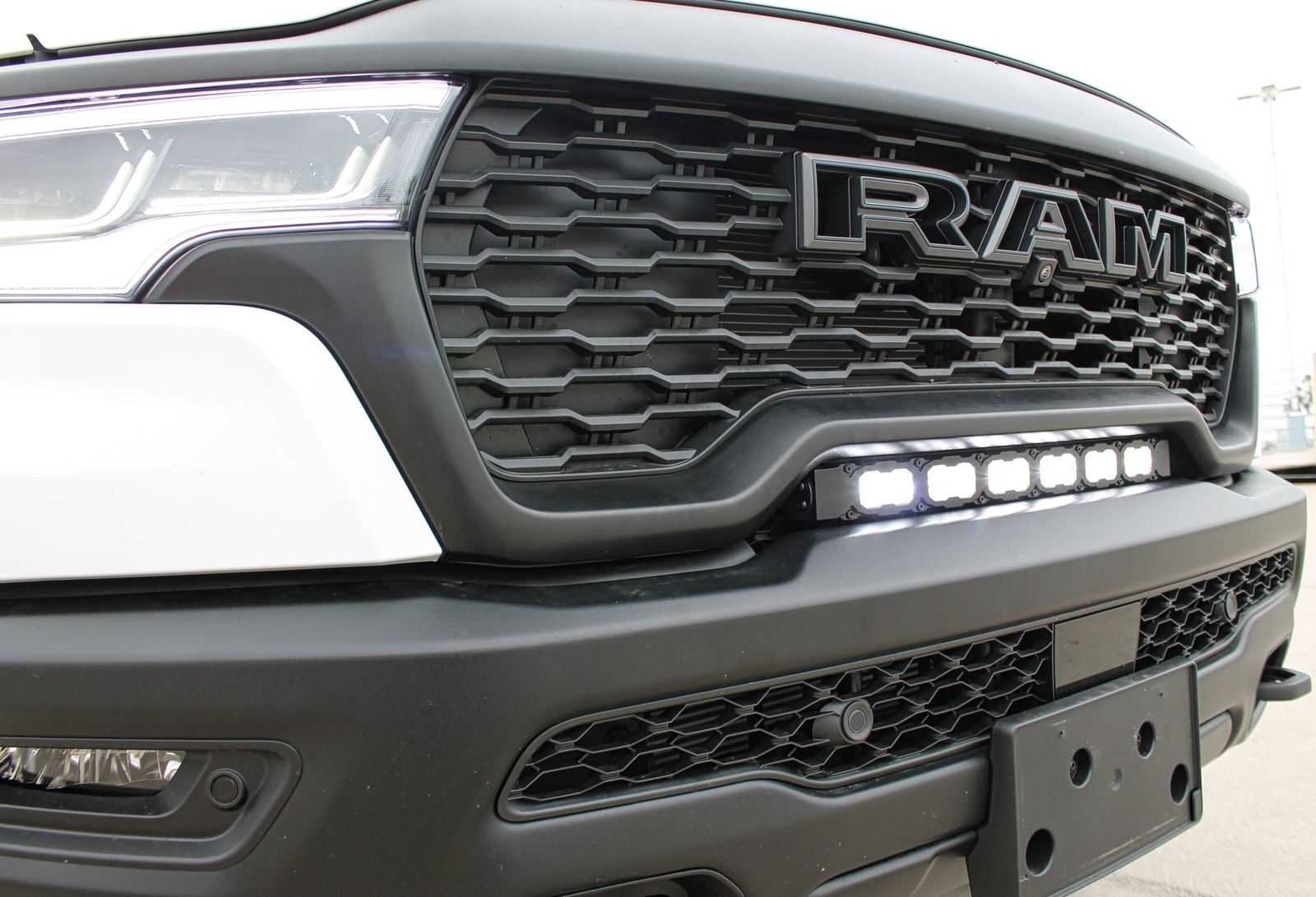 M&R kit compatible with - 2025+ RAM 1500 RHO / Rebel 23in Light Bar - PRO