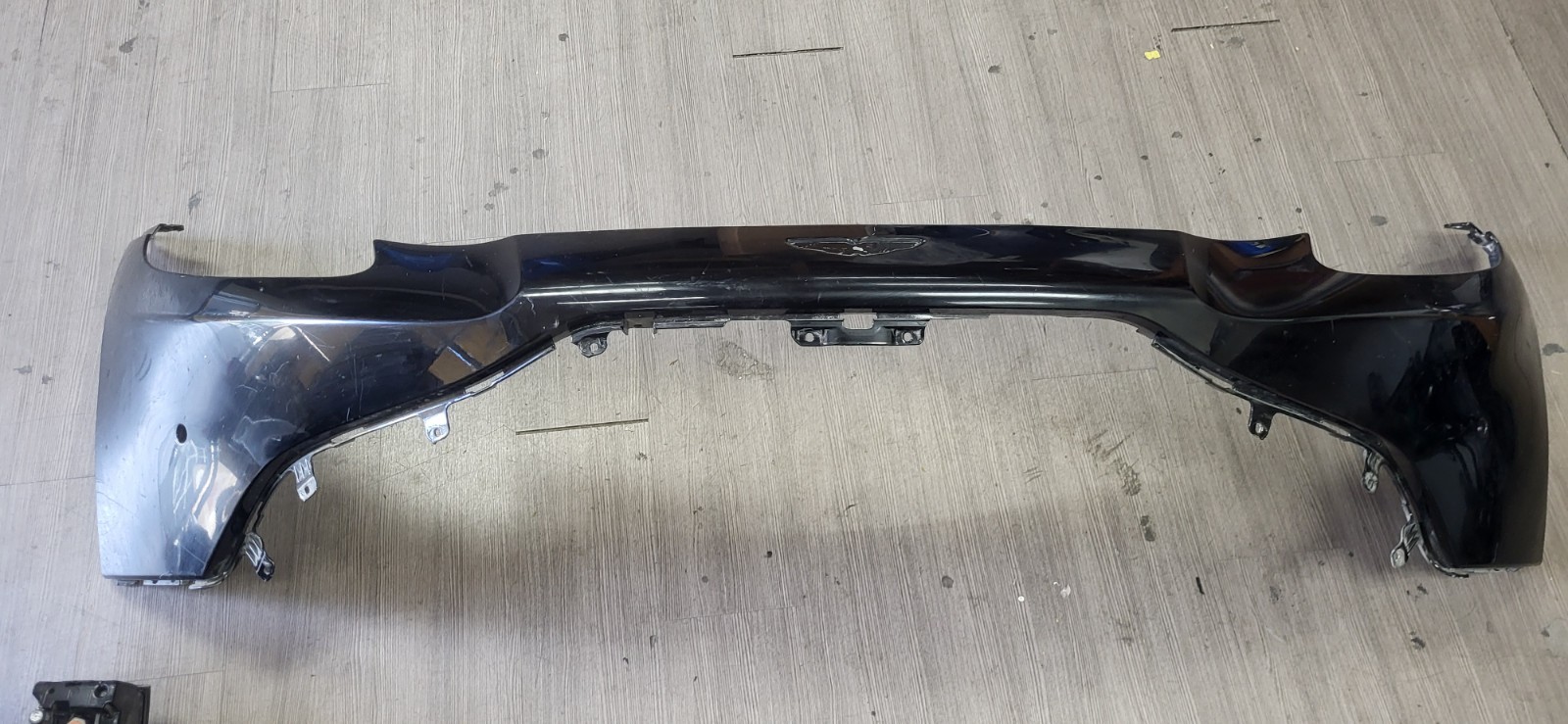 2019-2023 ASTON MARTIN VANTAGE FRONT BUMPER OEM USED *DC10462