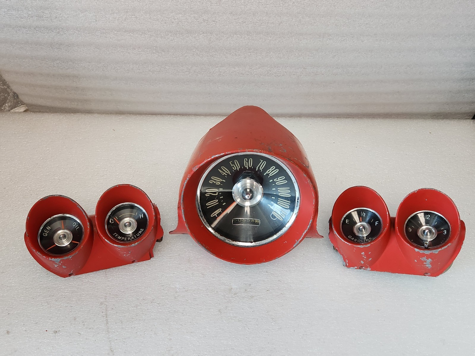 1959 1960 Chevrolet Impala El Camino Gauge Cluster Speedo Clock W/ Red Housing 1959 1960 Chevrolet Impala El Camino Gauge Cluster Speedo Clock W/ Red Housing