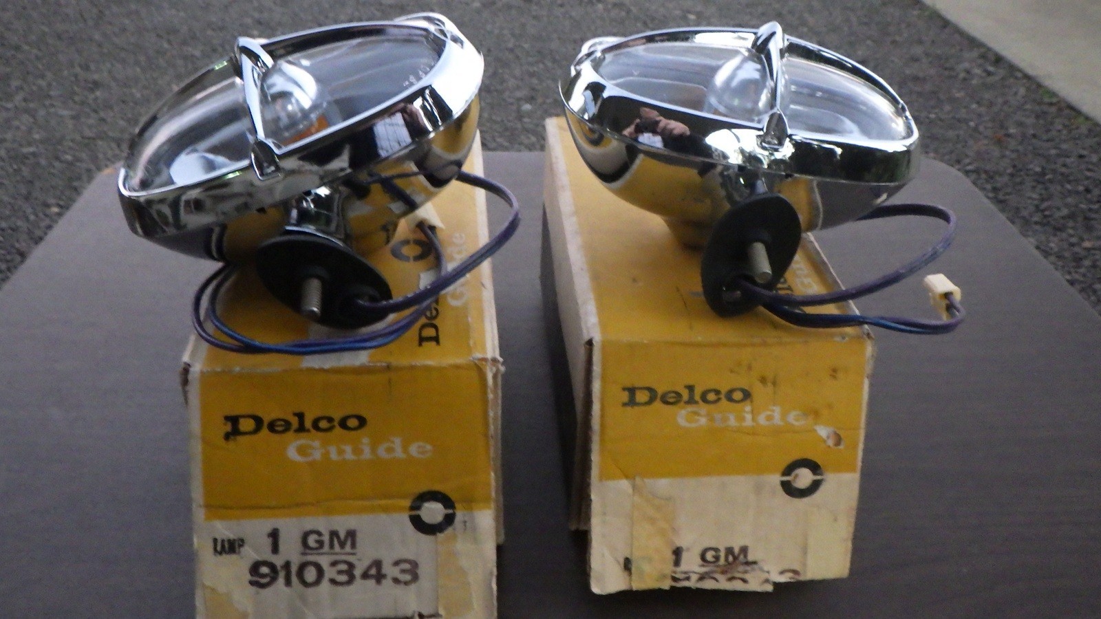 NOS 1964 PONTIAC GRAND PRIX PARK LIGHTS 64 OEM DELCO 910343 NOS 1964 PONTIAC GRAND PRIX PARK LIGHTS 64 OEM DELCO 910343