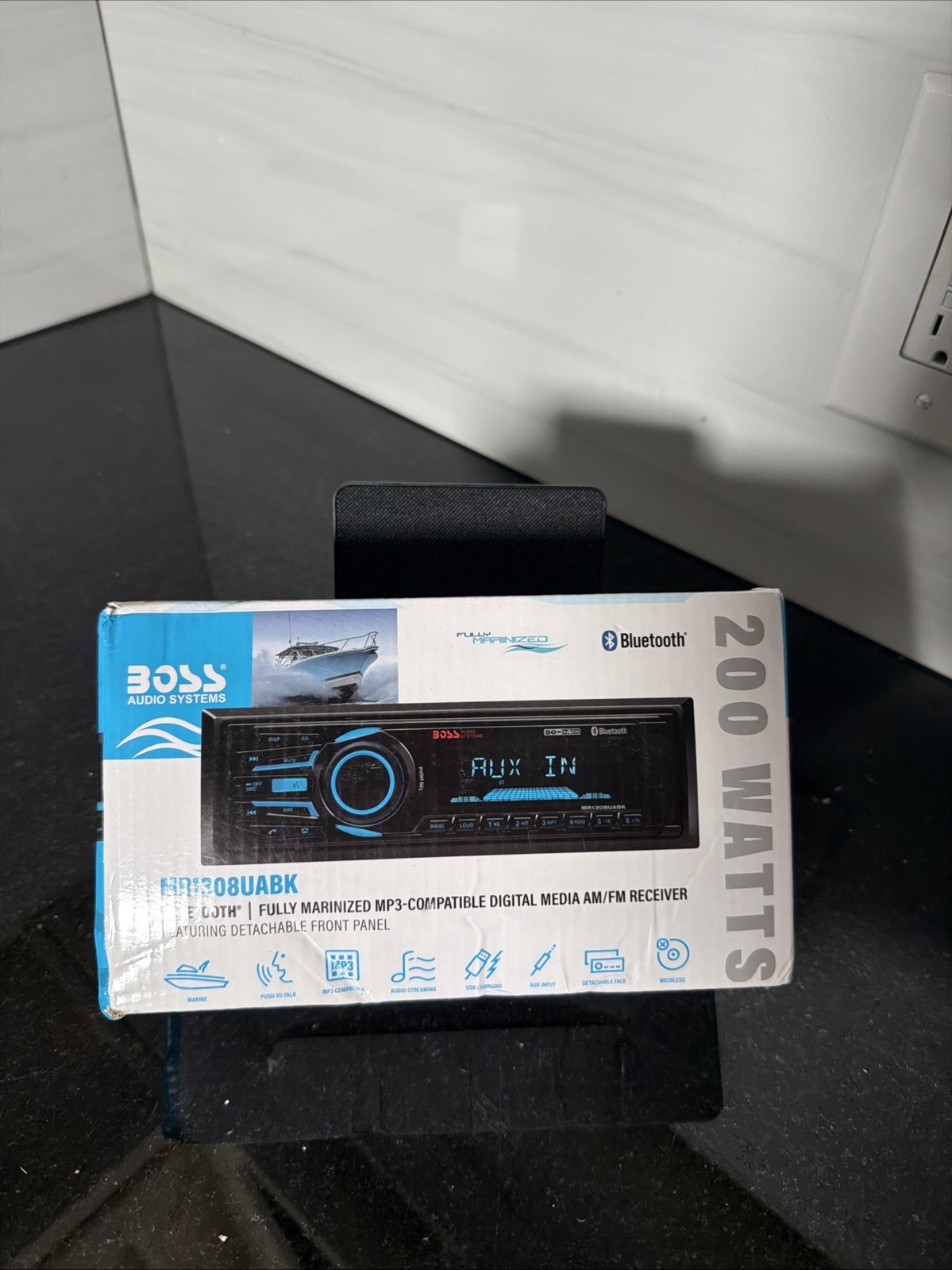 Boss Audio Multimedia AM/FM Receiver MR1308UABK