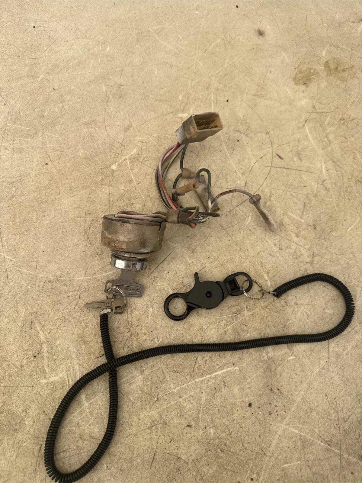 1966 Honda Dream Ca95 Oem Ignition Switch And Key 1966 Honda Dream Ca95 Oem Ignition Switch And Key