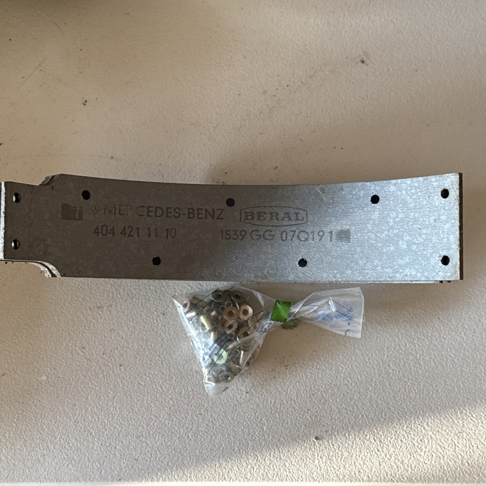 NOS Mercedes Unimog 404 Brake Shoe Linings Beral OEM A4044211170 W/ Rivets NOS Mercedes Unimog 404 Brake Shoe Linings Beral OEM A4044211170 W/ Rivets