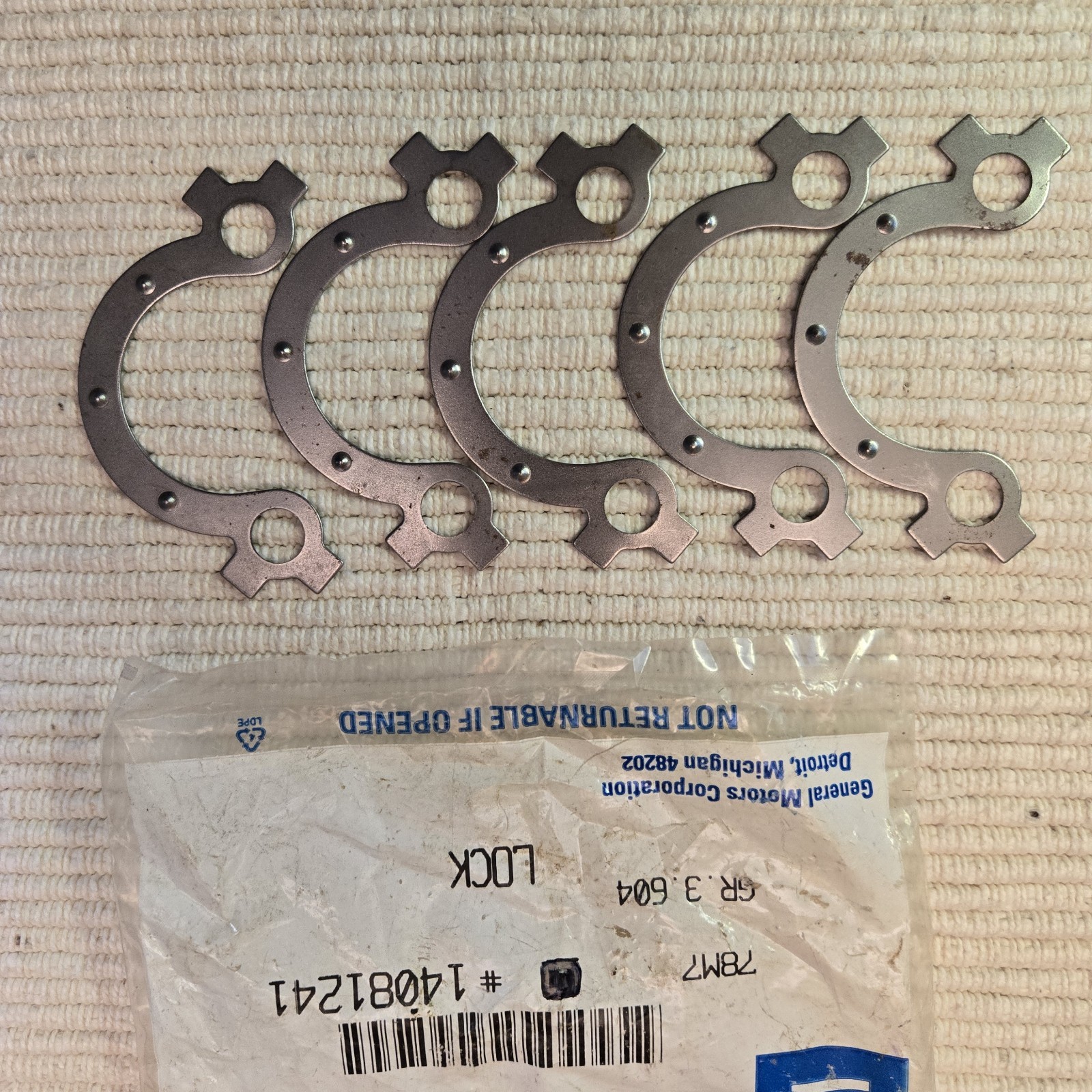 5 New GM 14081241 Exhaust Mainifold Bolt Retainers 5 New GM 14081241 Exhaust Mainifold Bolt Retainers