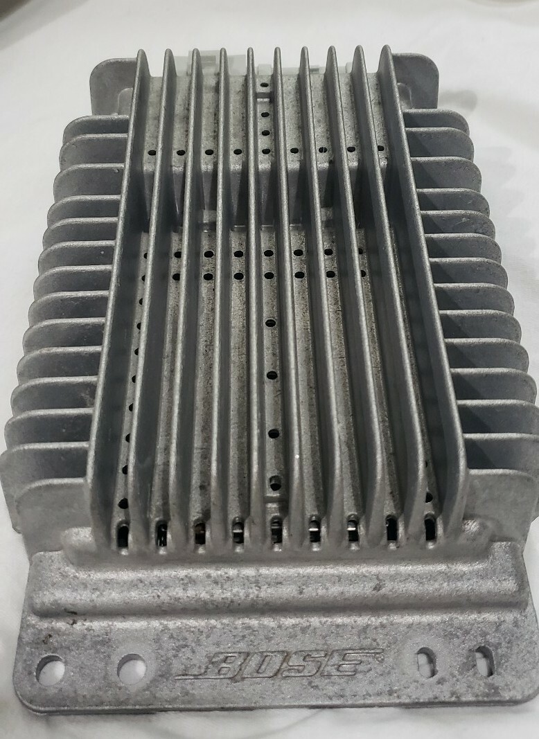 03-06 GM Bose Amp Amplifier Avalanche Silverado Suburban Tahoe Sierra Yukon 03-06 GM Bose Amp Amplifier Avalanche Silverado Suburban Tahoe Sierra Yukon