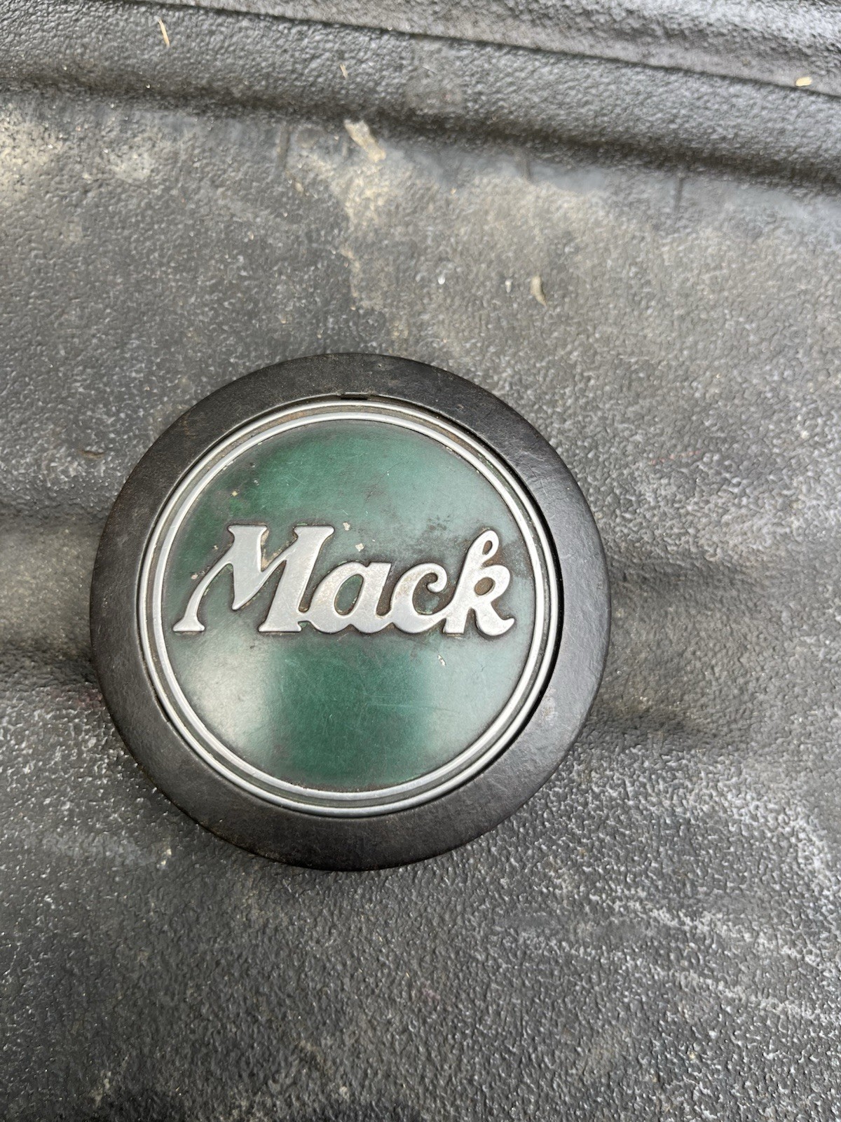 Vintage Mack Truck 3\ Vintage Mack Truck 3\
