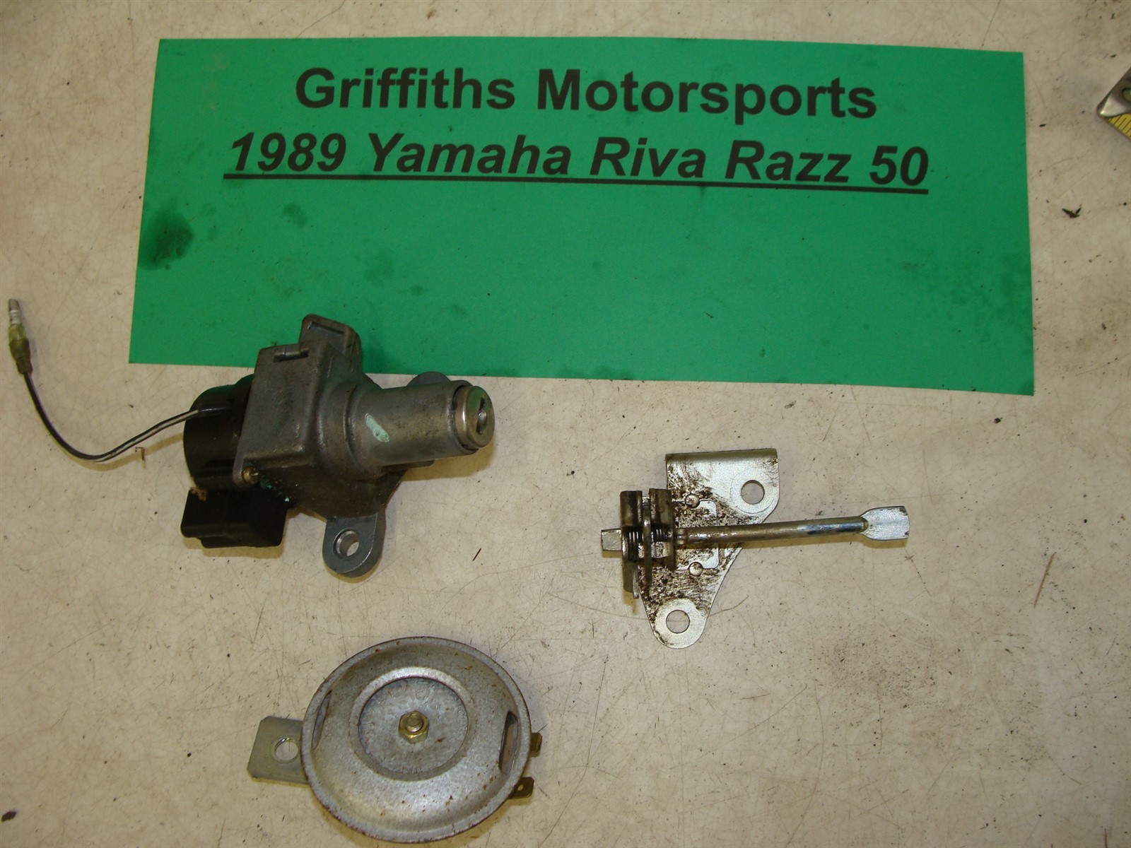 1989 Yamaha RAZZ RIVA 50cc SH50 scooter oem ignition switch main NO KEY horn