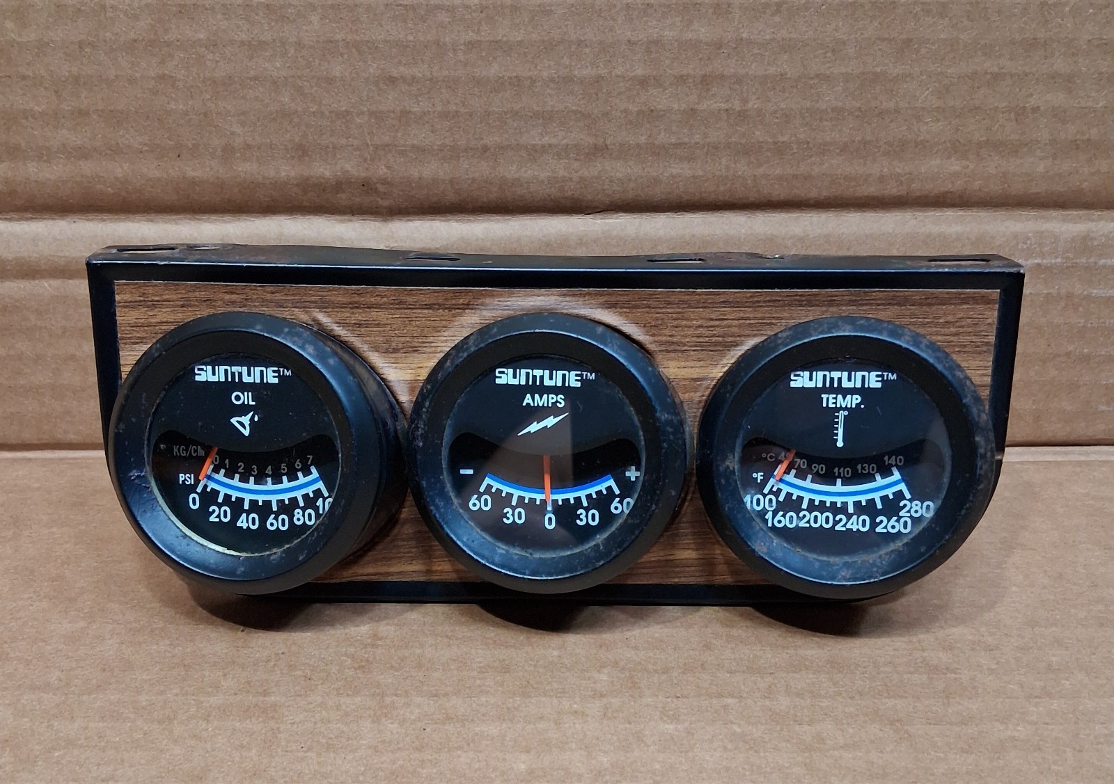 Vintage Suntune Triple Gauge Set
