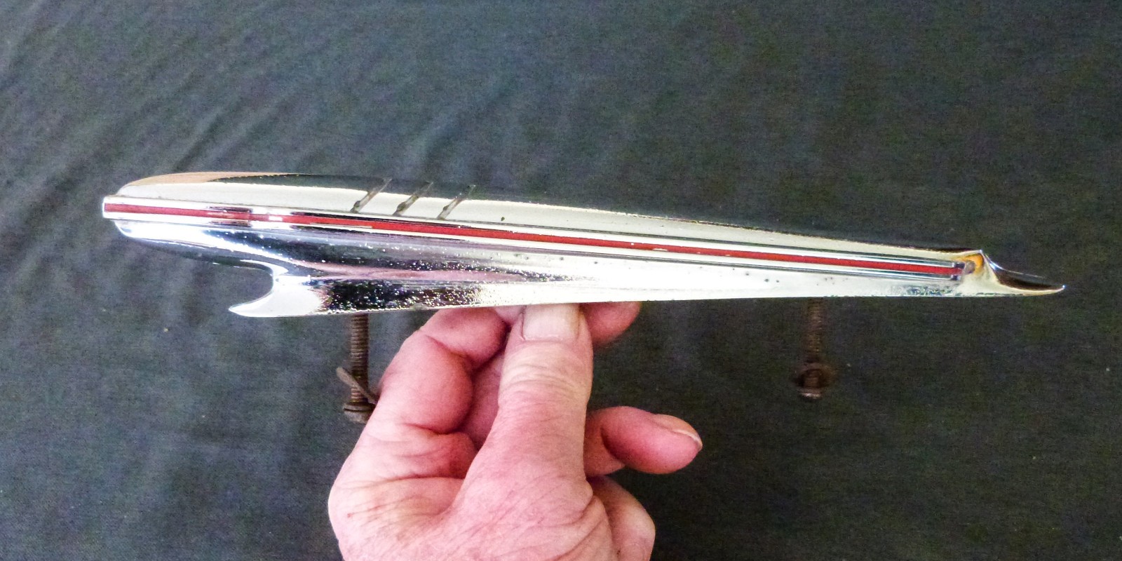 OEM VINTAGE 1939 CHEVROLET / Chevy Master Deluxe HOOD ORNAMENT OEM VINTAGE 1939 CHEVROLET / Chevy Master Deluxe HOOD ORNAMENT