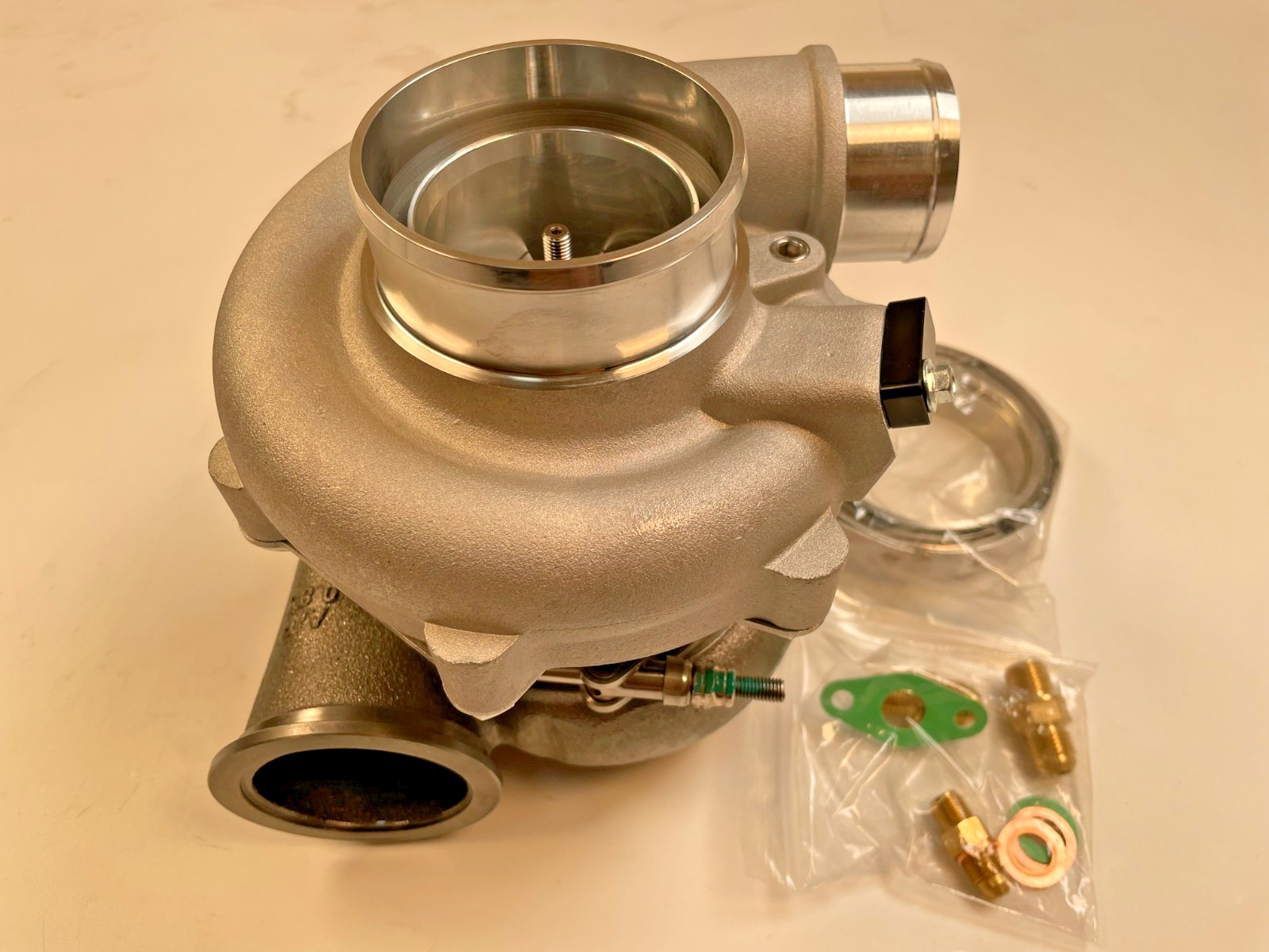 NEW GEN Ⅲ G30-660 Dual Ball Bearing Billet .70 A/R Turbo charger 0.83 A/R V-band NEW GEN Ⅲ G30-660 Dual Ball Bearing Billet .70 A/R Turbo charger 0.83 A/R V-band