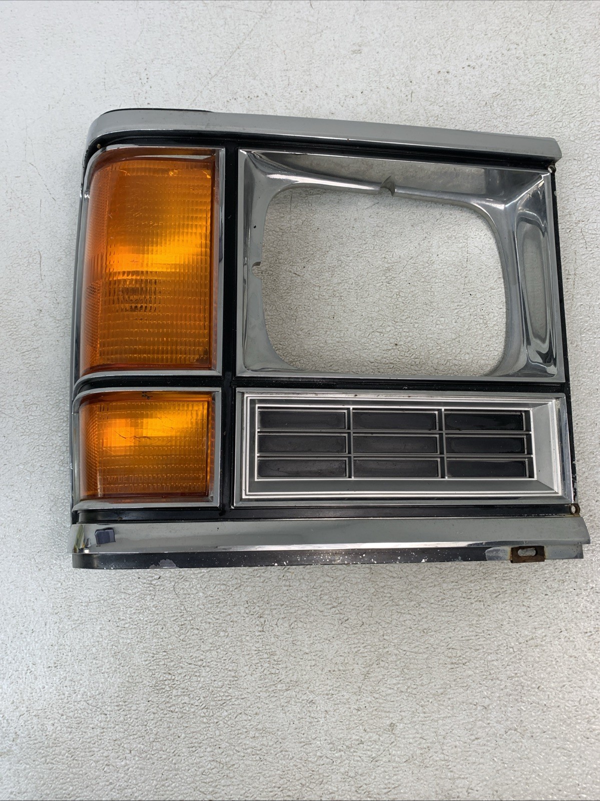 1986-1993 Dodge Ram Van B150 B250 B350 Passenger Right Headlight Bezel OEM Mopar