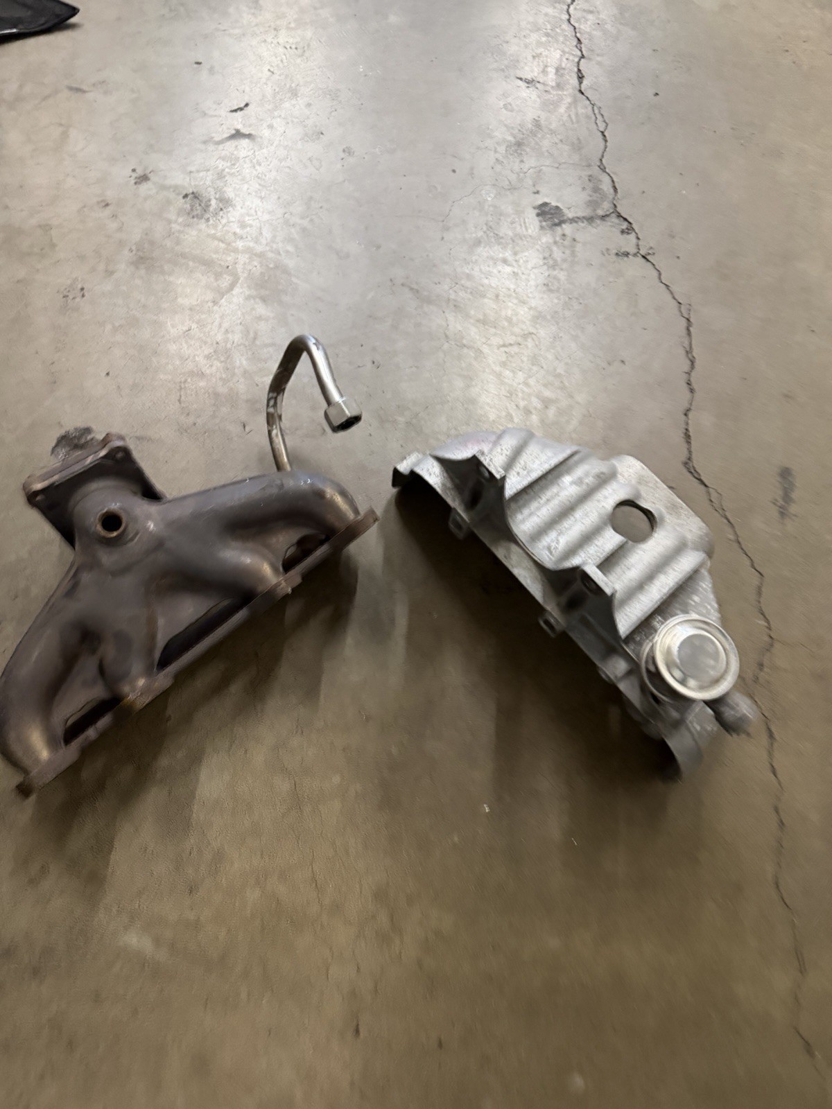 Exhaust Manifold For 99-01 Volkswagen Jetta 2.0 06A253031 Gas Exhaust Manifold For 99-01 Volkswagen Jetta 2.0 06A253031 Gas