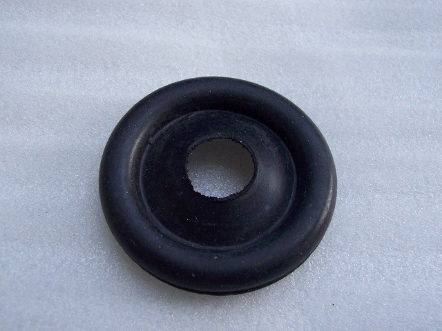 HEADLIGHT FRAME WIRING GROMMET RUBBER TRIUMPH BSA NORTON 862217, 99-9980, 068042 HEADLIGHT FRAME WIRING GROMMET RUBBER TRIUMPH BSA NORTON 862217, 99-9980, 068042