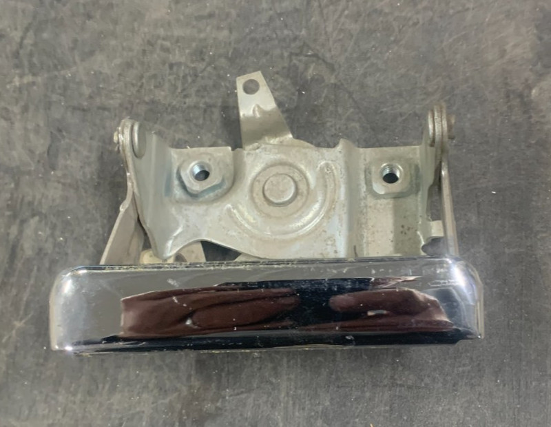 NOS OEM 1980-1986 Ford Truck Chrome Tailgate Handle    E5TZ-9943400-B