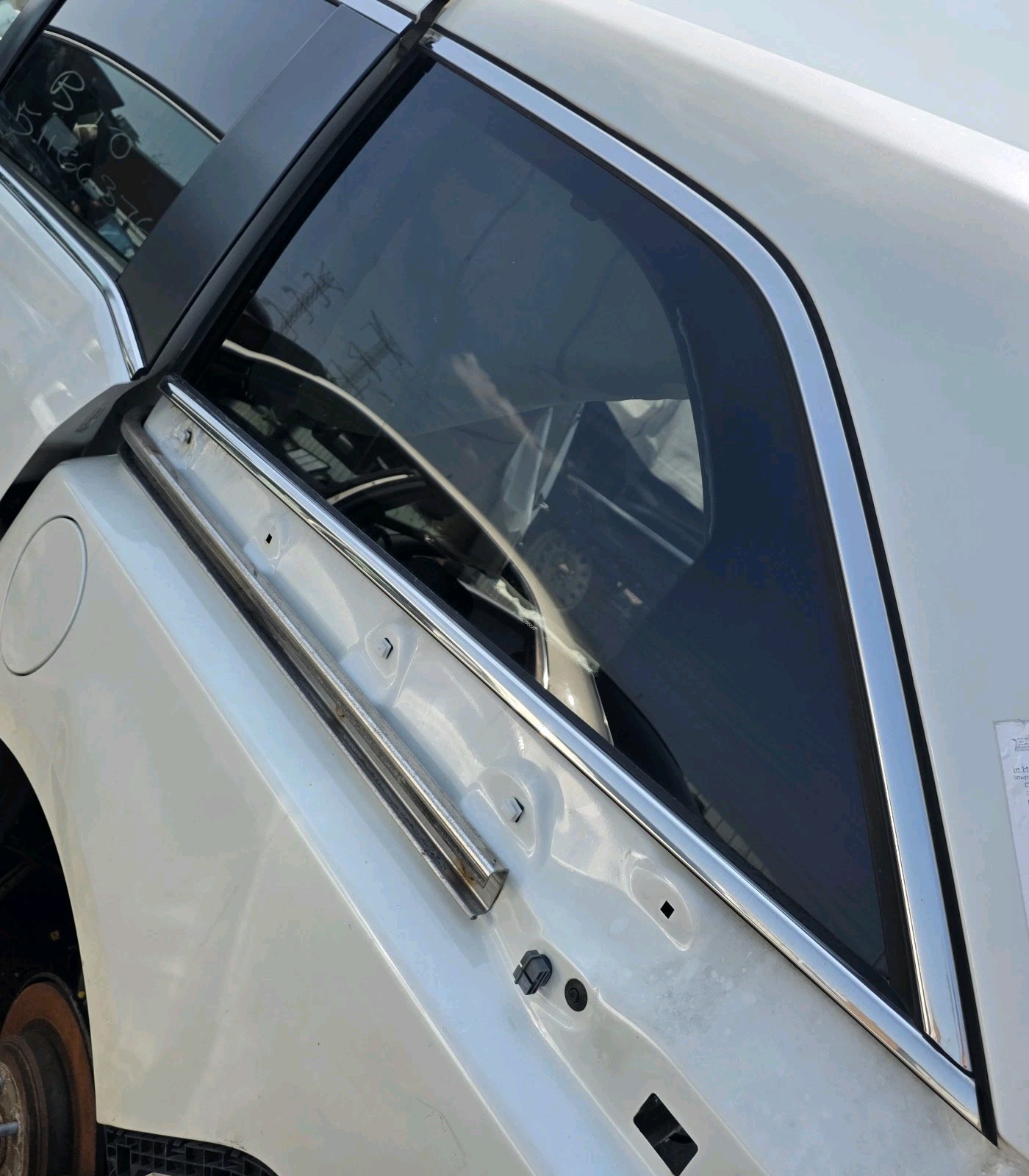 2011-2017 Honda Odyssey Rear Left Driver Quarter Glass Window OEM 2011-2017 Honda Odyssey Rear Left Driver Quarter Glass Window OEM