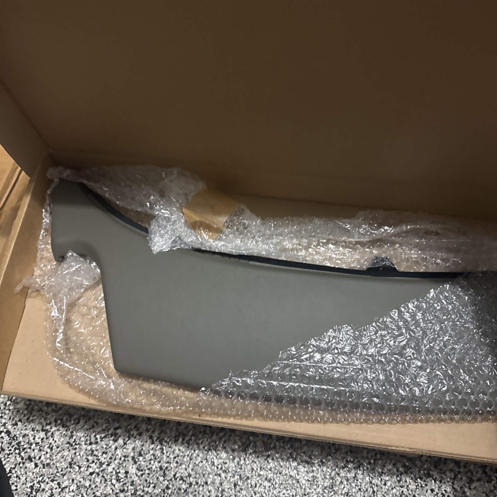 New Genuine OEM Aston Martin DB9 DBS Vantage Brown Dash Panel 6G33-C043C54-CCW New Genuine OEM Aston Martin DB9 DBS Vantage Brown Dash Panel 6G33-C043C54-CCW