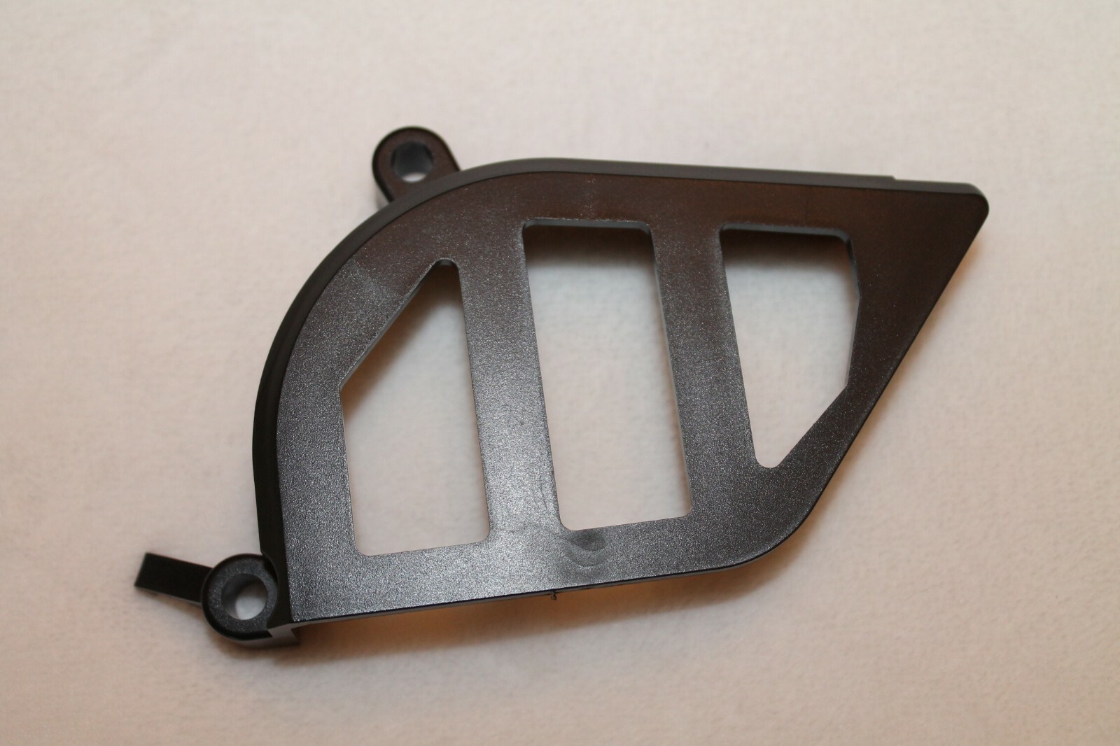 Kawasaki 1984-1988 KXT Tecate 3 Tecate 4 Front Sprocket Cover 14026-1119 Black Kawasaki 1984-1988 KXT Tecate 3 Tecate 4 Front Sprocket Cover 14026-1119 Black