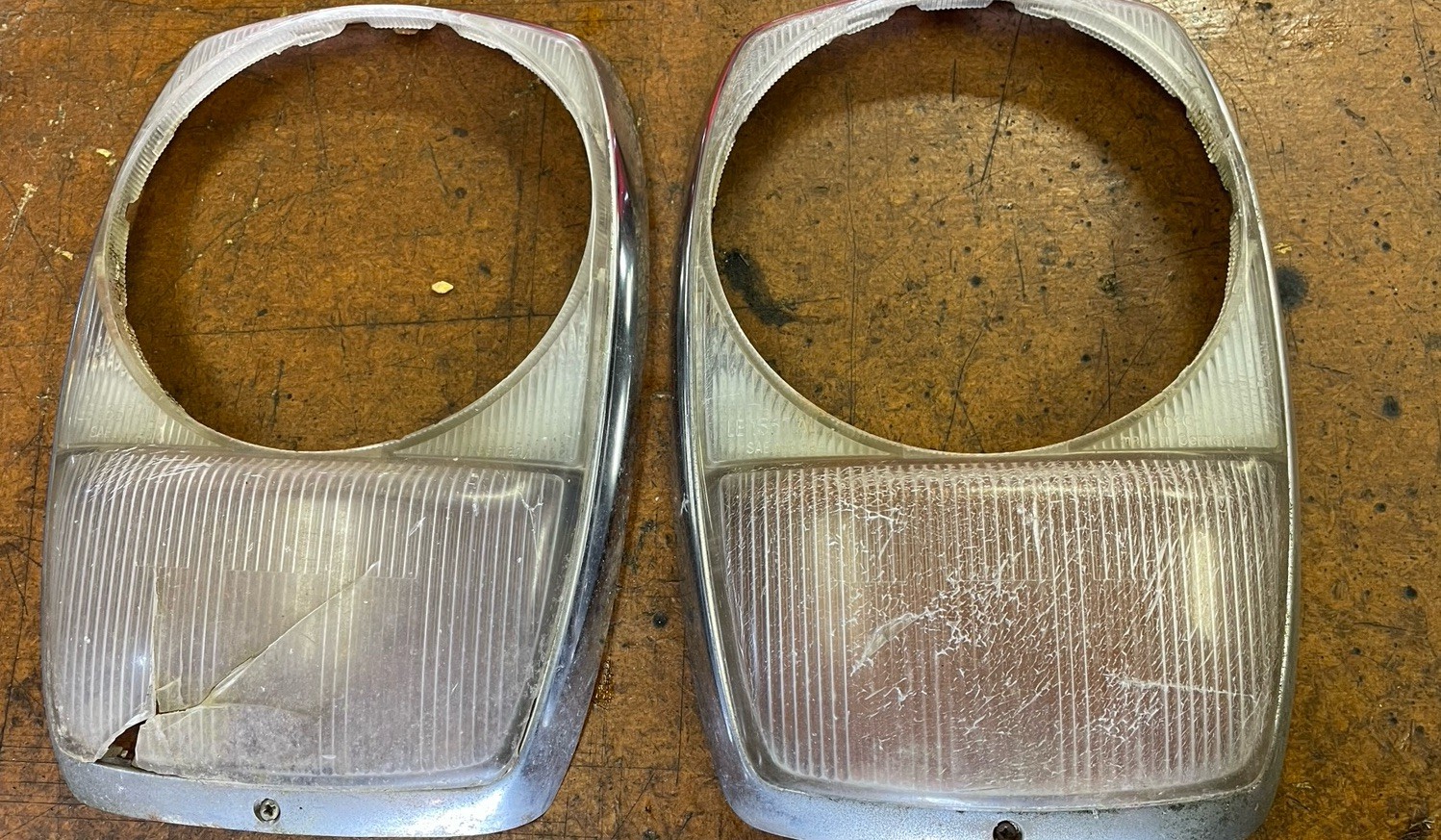 VINTAGE 1969-1976 MERCEDES BENZ CHROME HEADLIGHT SURROUND BEZEL TRIM W114 W115 VINTAGE 1969-1976 MERCEDES BENZ CHROME HEADLIGHT SURROUND BEZEL TRIM W114 W115