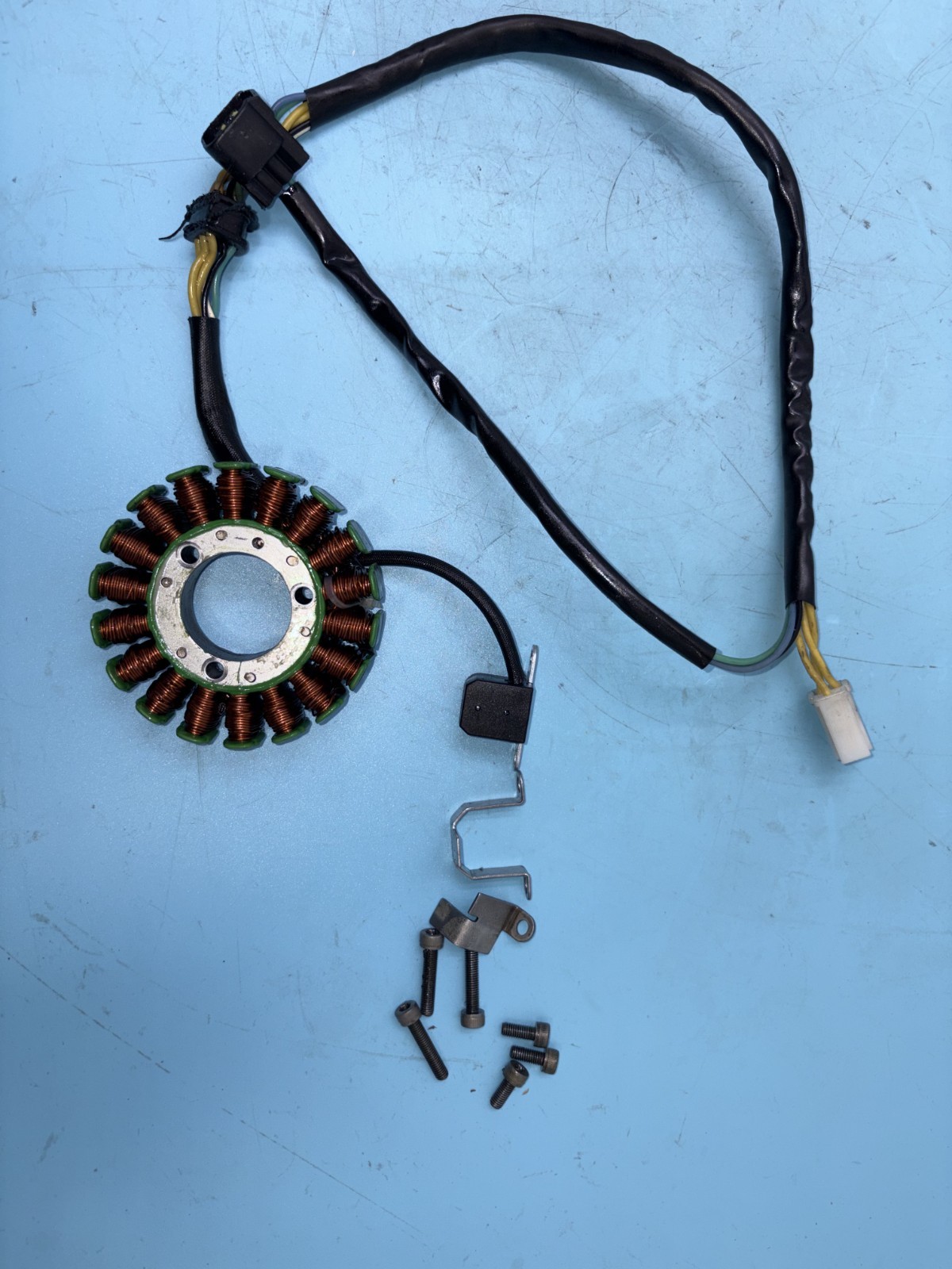 2003 03-04 KAWASAKI KLX400SR OEM GENERATOR STATOR