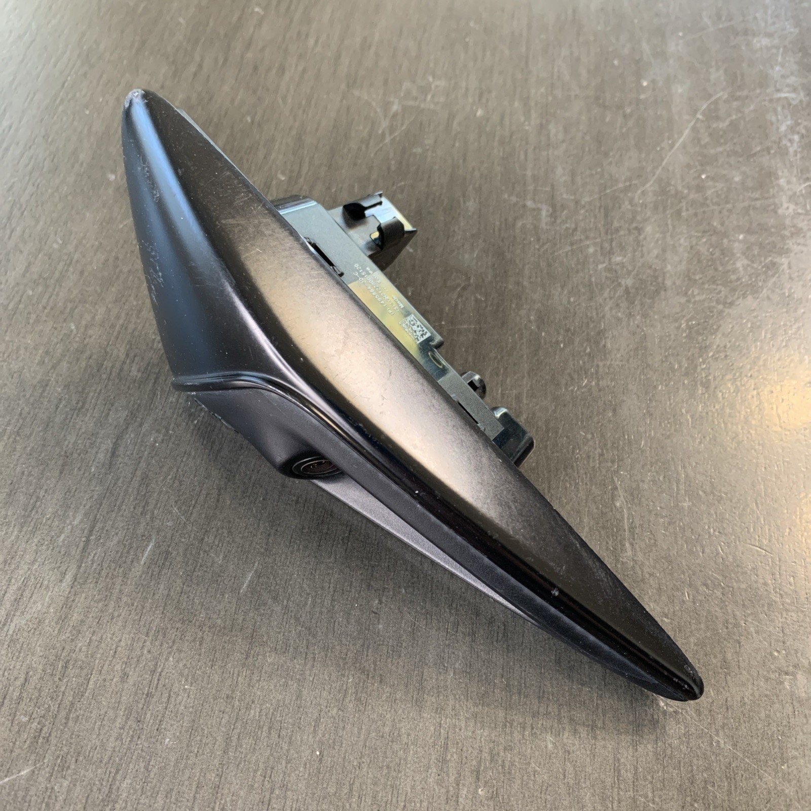 OEM 17-23 Tesla Model 3 Left Side Fender Camera Turn Signal Light 1495864-20-C OEM 17-23 Tesla Model 3 Left Side Fender Camera Turn Signal Light 1495864-20-C