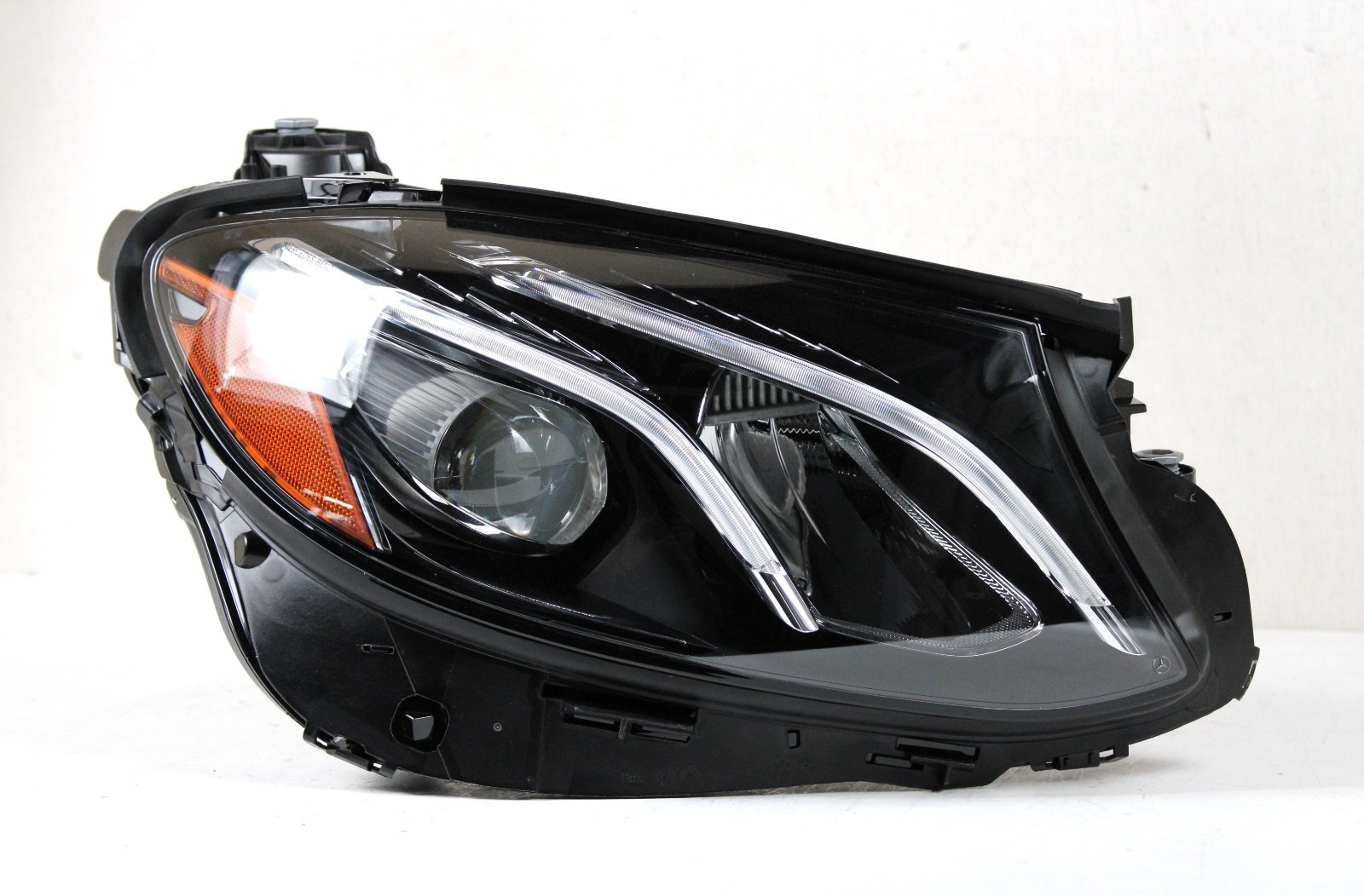 Perfect 2017-2020 Mercedes E300 E400 LED w/o Adaptive RH Right Headlight OEM