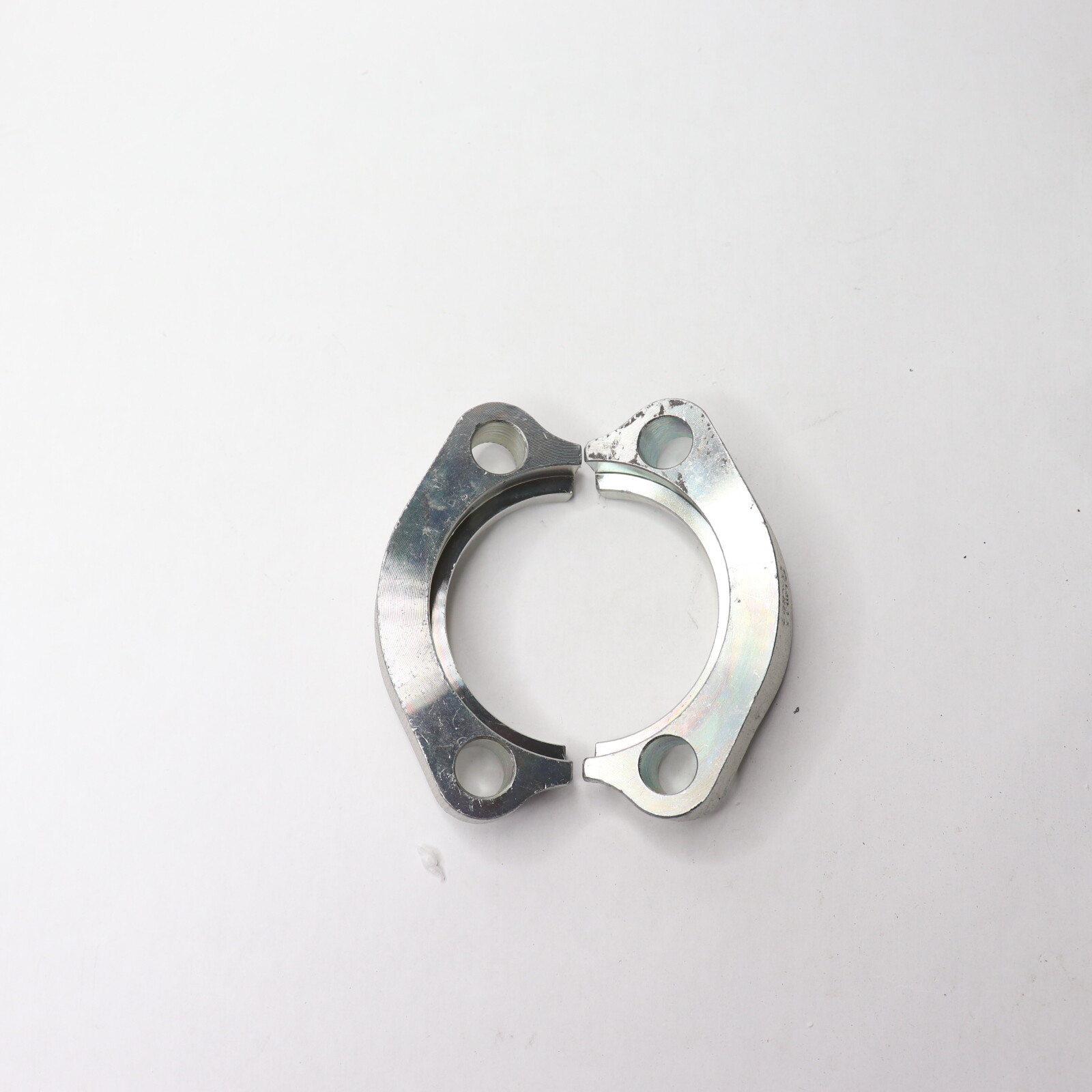 Transmission Split Flange Assembly 1A-L236-Only What is Pictured Transmission Split Flange Assembly 1A-L236-Only What is Pictured